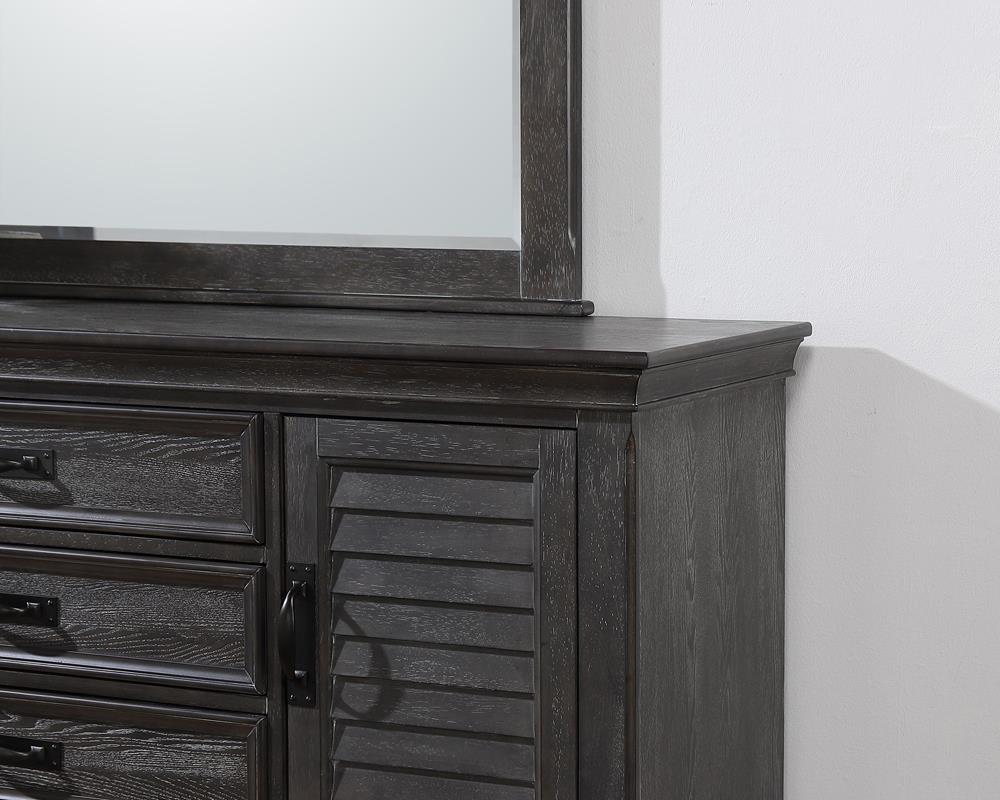 Franco Wood Dresser w/5 Drawers