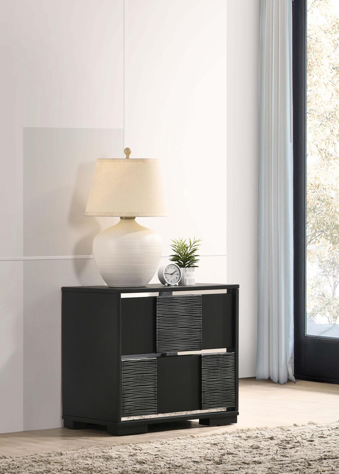 Blacktoft Wood Nightstand w/2 Drawers