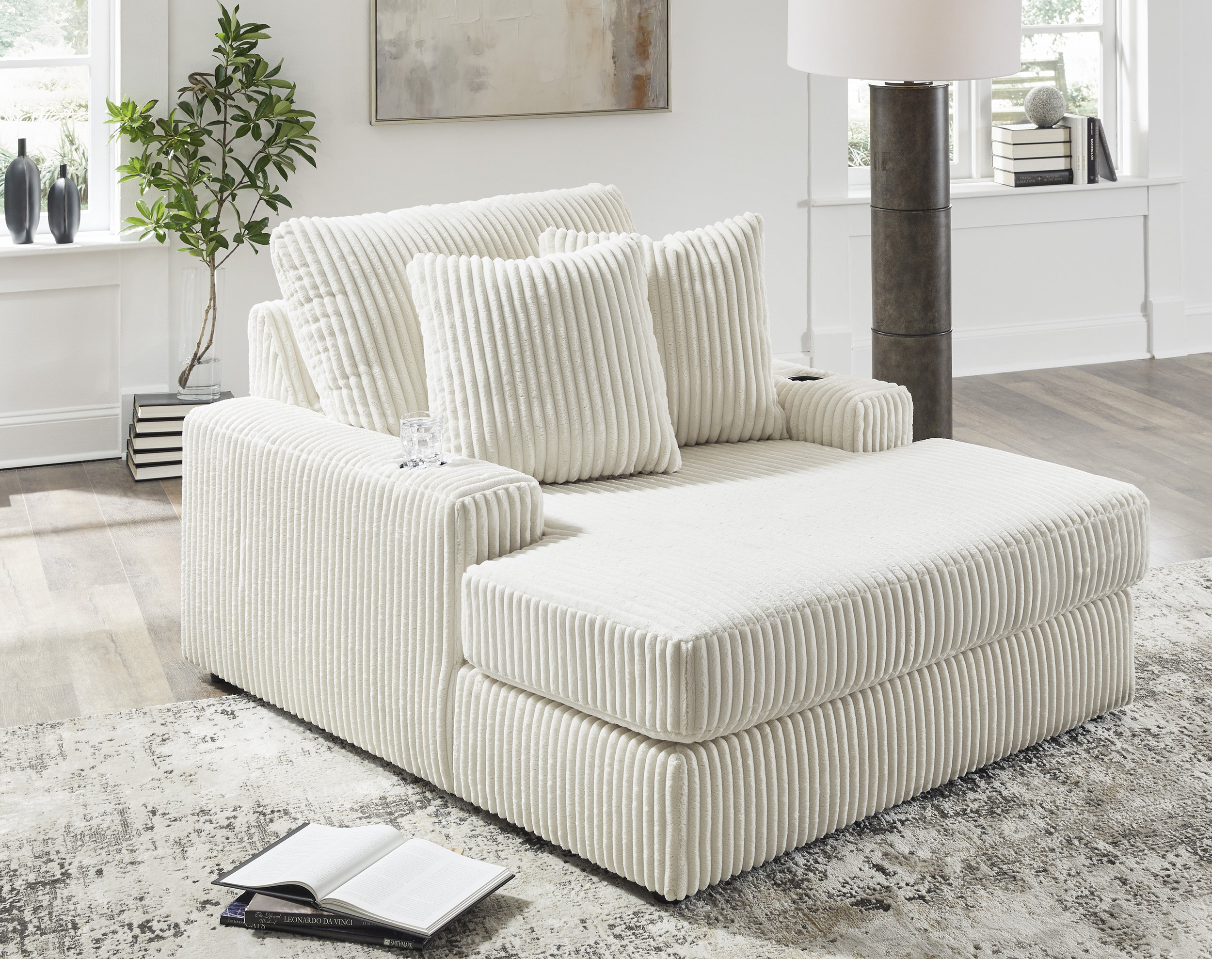 Lindyn Polyester Chaise