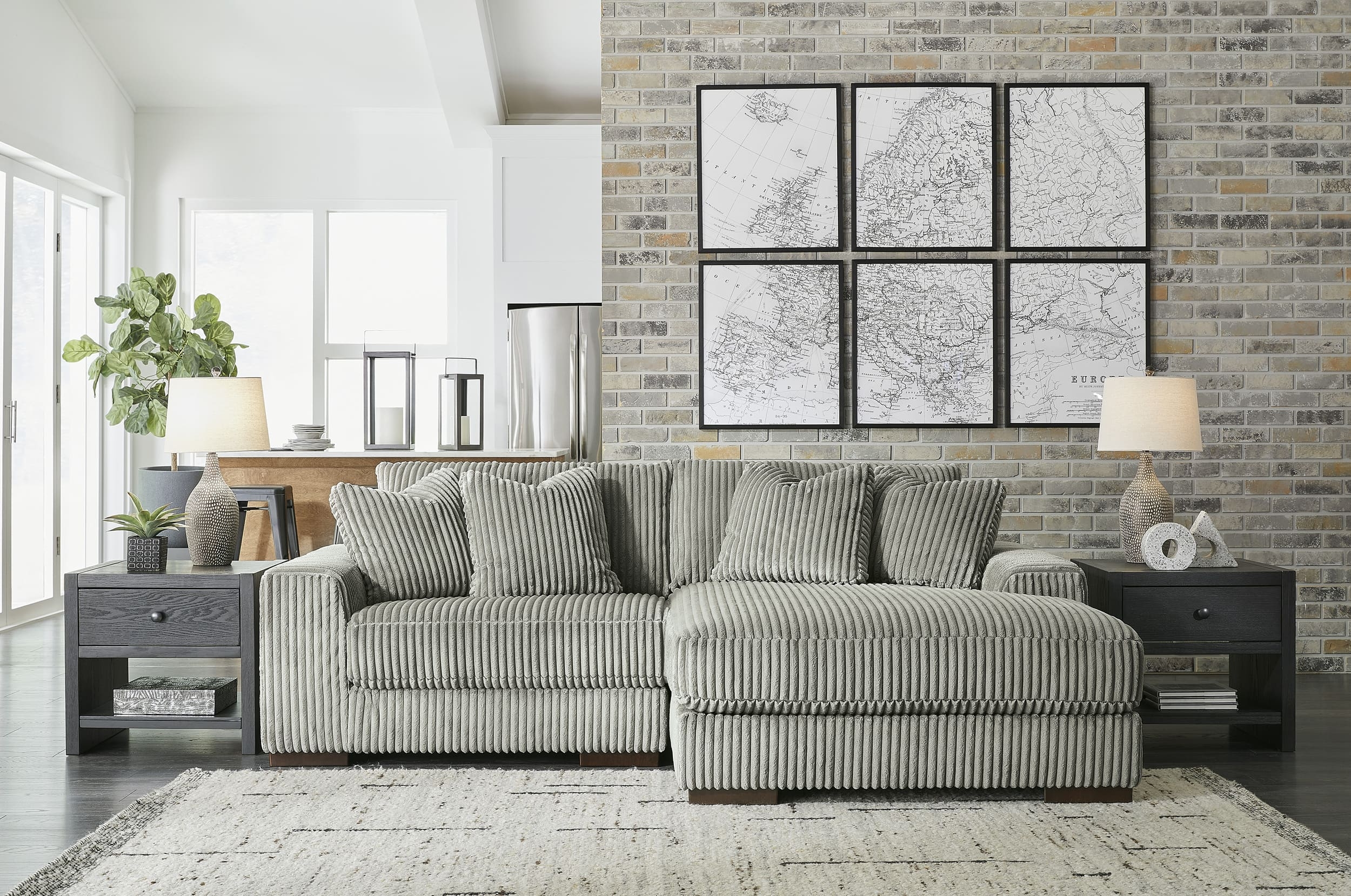 Lindyn 2-Piece Polyester L-Shaped Sectional Sofa w/Right Arm Chaise Facing