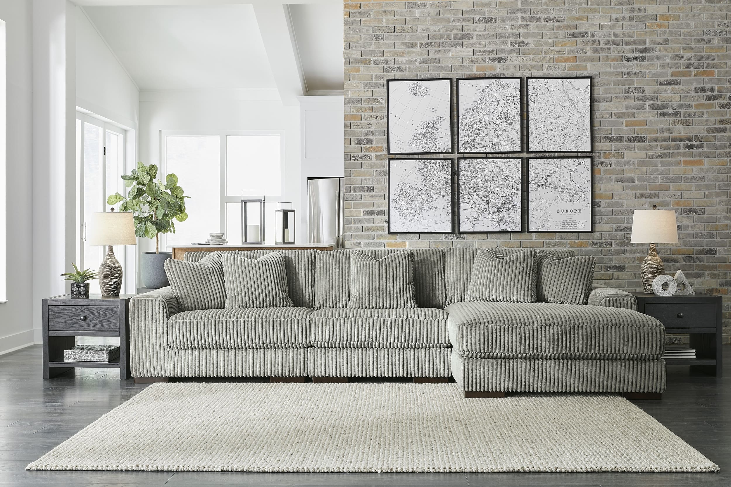 Lindyn 3-Piece Polyester L-Shaped Sectional Sofa w/Right Arm Chaise Facing