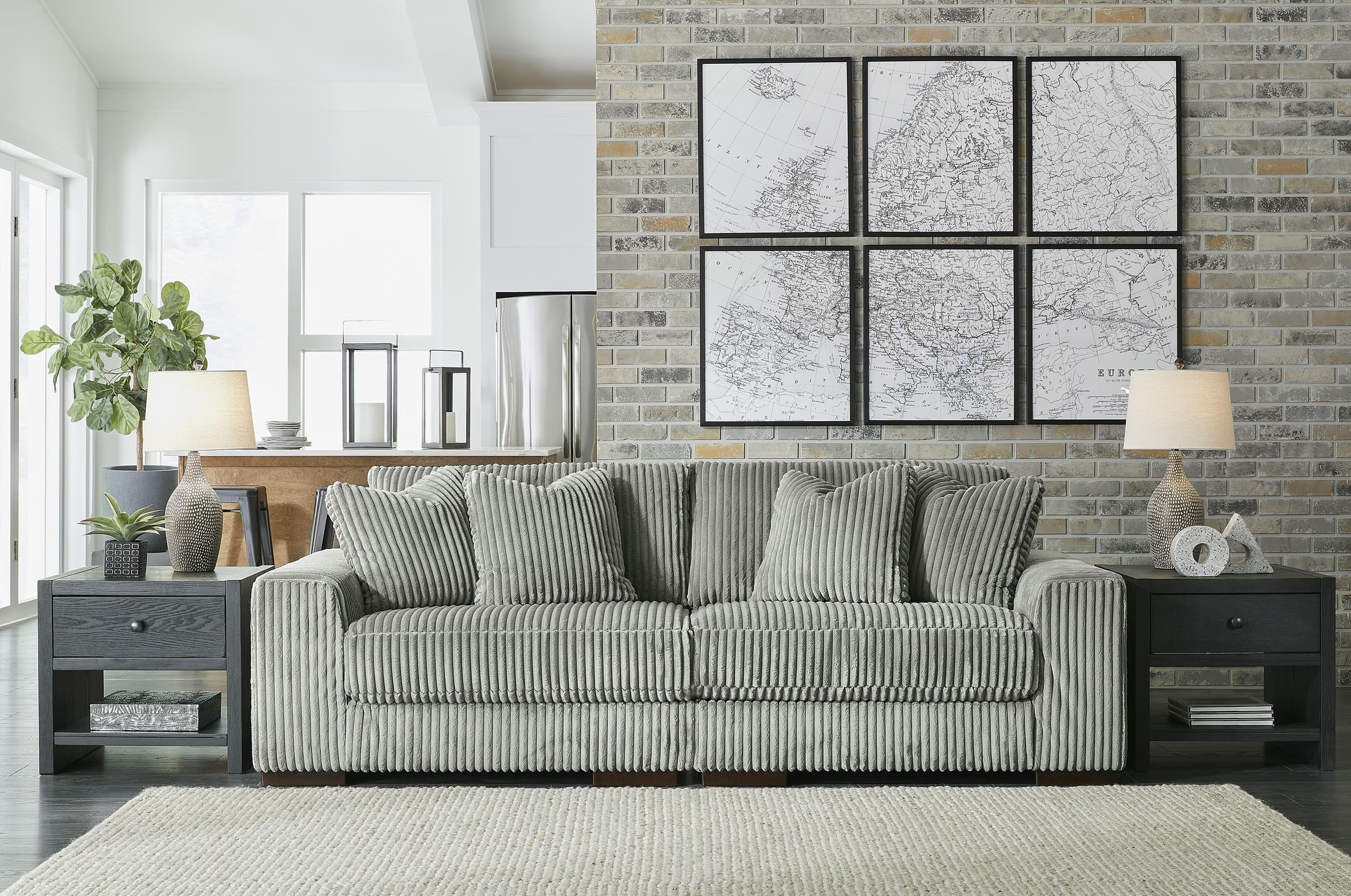 Lindyn 2-Piece Polyester Loveseat