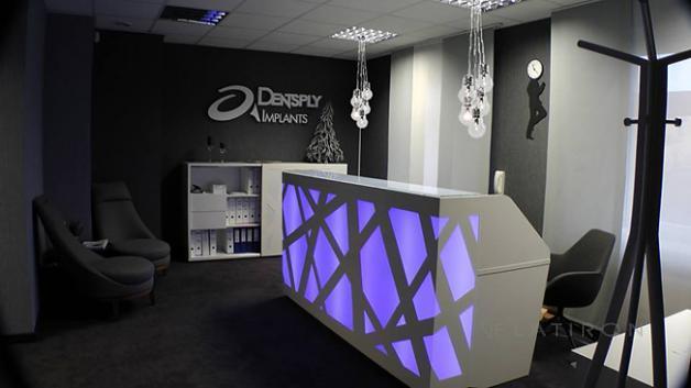 ZIG-ZAG W126" Straight Reception Desk w/RGB Light