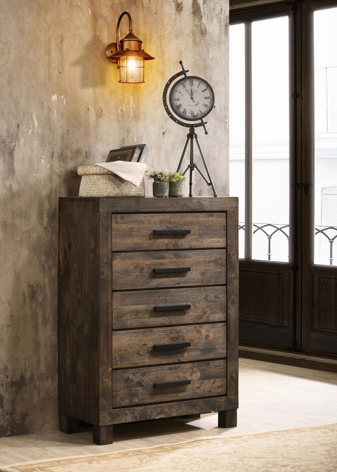 Woodmont Wood Chest w/5 Drawers