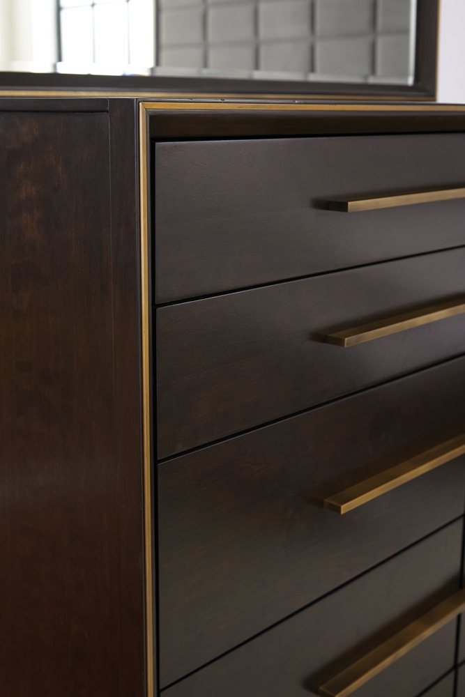 Durango Wood Dresser w/8 Drawers