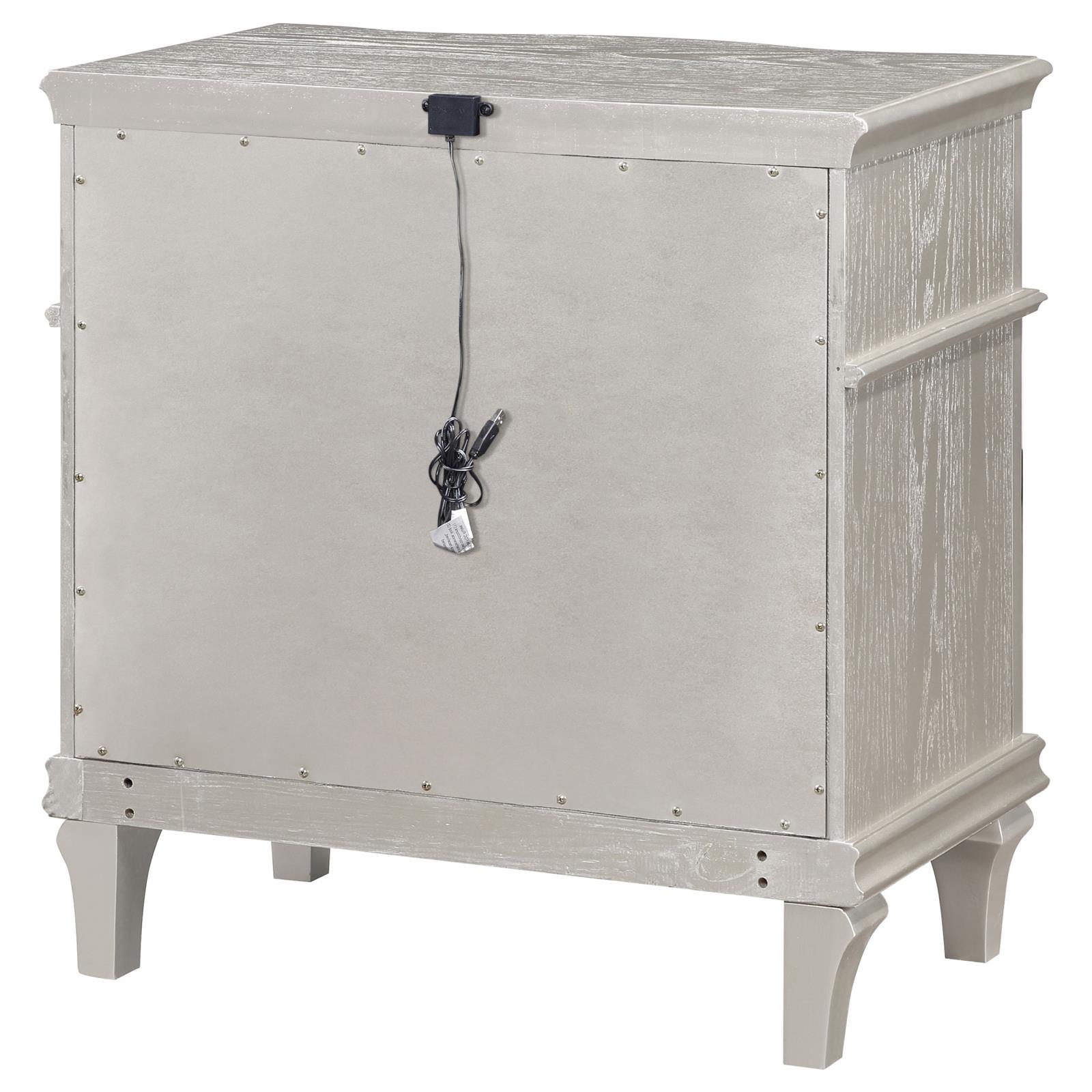 Evangeline Wood Nightstand w/3 Drawers & Dual USB