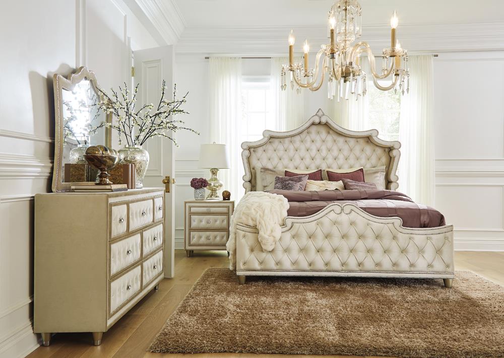 Antonella Velvet Tufted Bed