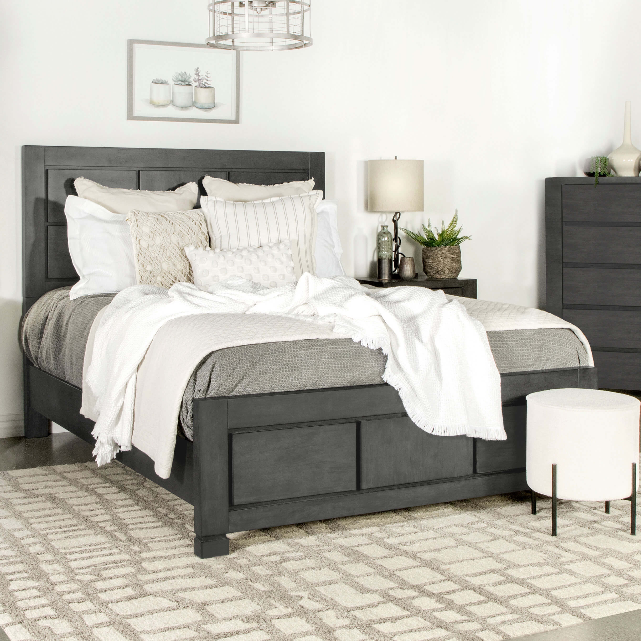 Lorenzo Wood Panel Bed, Eastern King Size