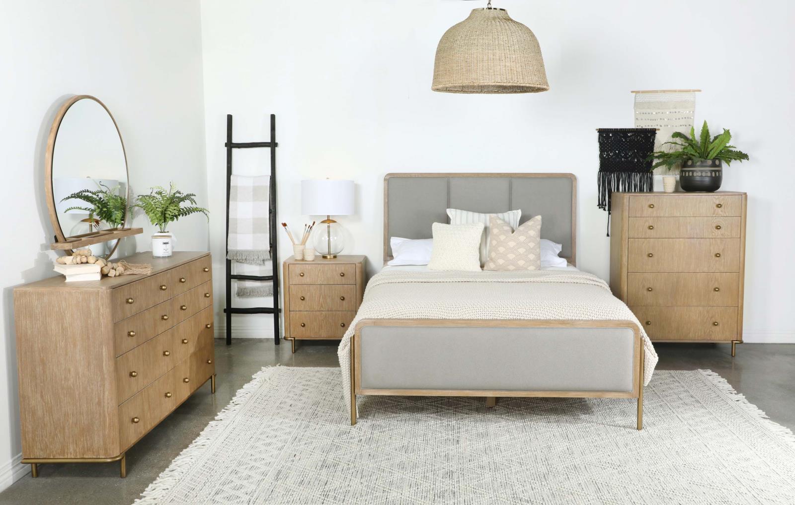 Arini Wood Double Dresser w/8 Drawers