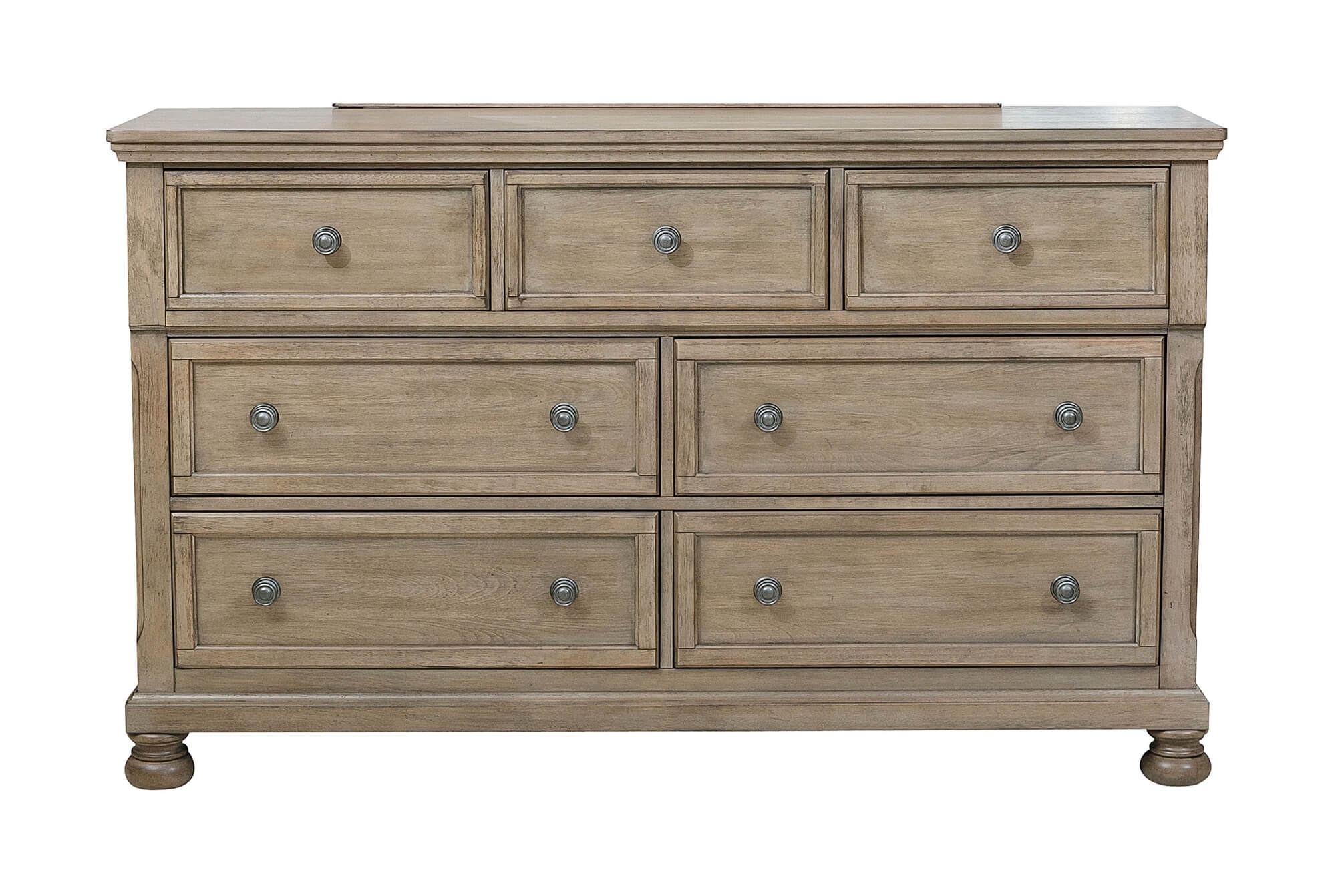 Blaire Farm 7-Drawer Dresse