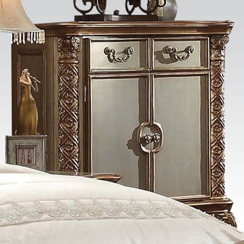 Vendome Chest