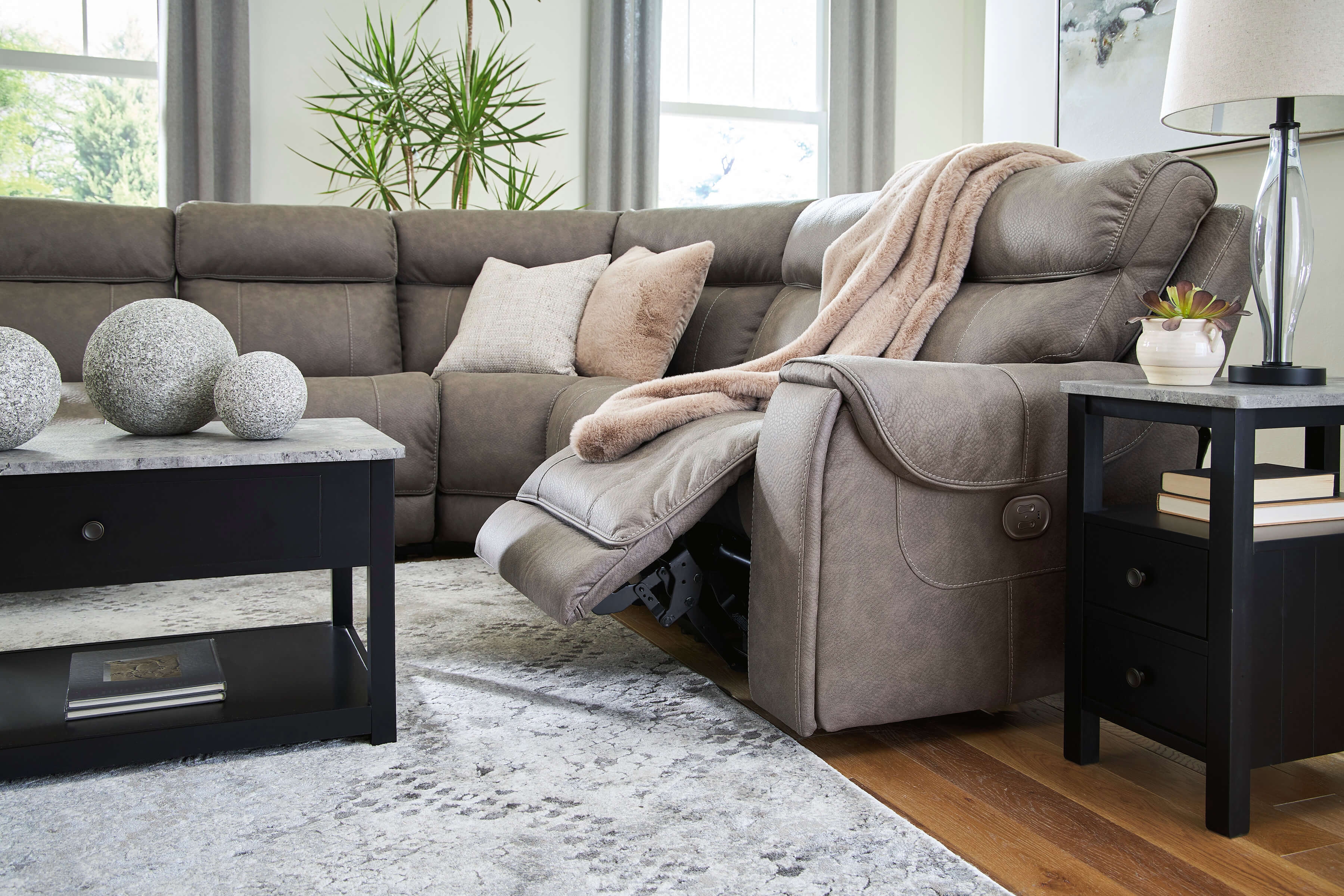 Starbot 5-Piece Polyester Power Reclining Sectional Sofa