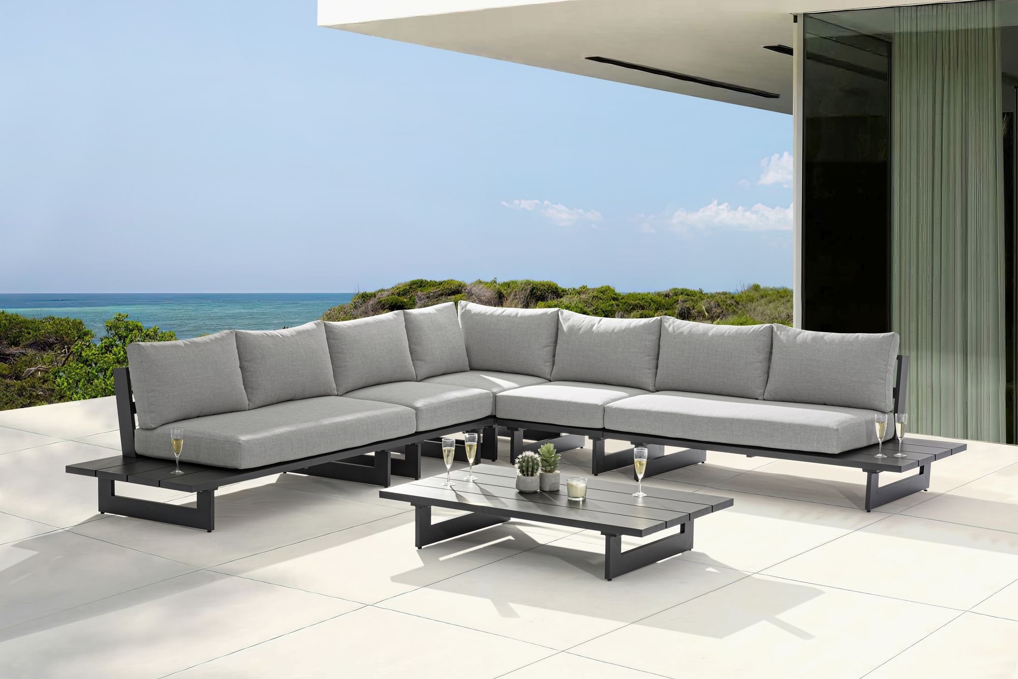 Maldives 129.5" 5-Piece Outdoor Patio Waterproof Fabric Modular Sectional with Dark Grey Aluminum Frame