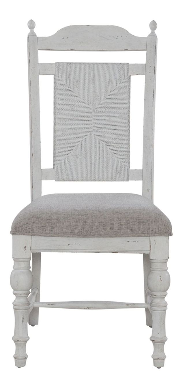 River Place Extendable Farmhouse Dining Set | Liberty