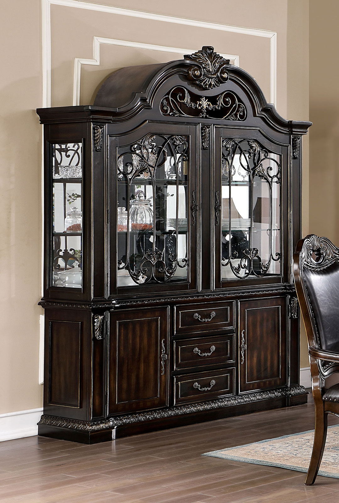 Lombardy Wood Extendable Dining Set