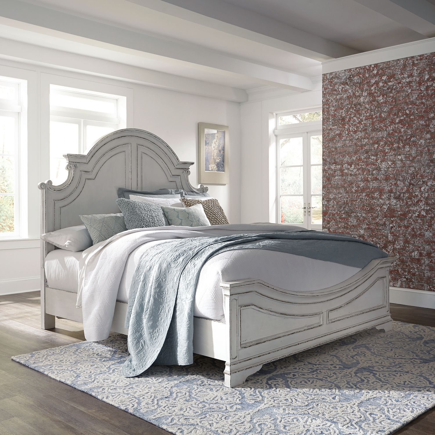 Magnolia Manor Wood California King Size Panel Bed