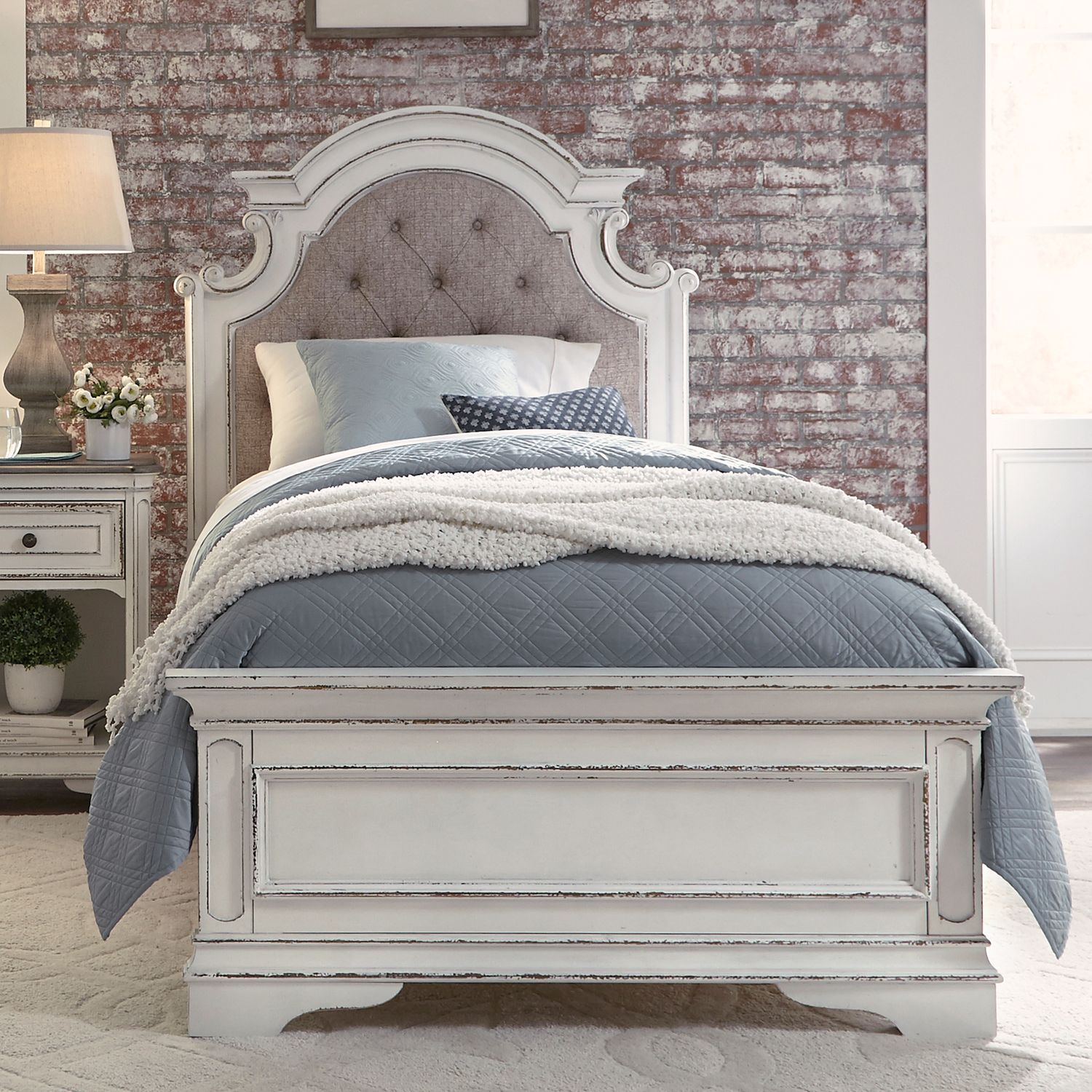 Magnolia Manor Antique White Upholstered Bedroom Set | Liberty