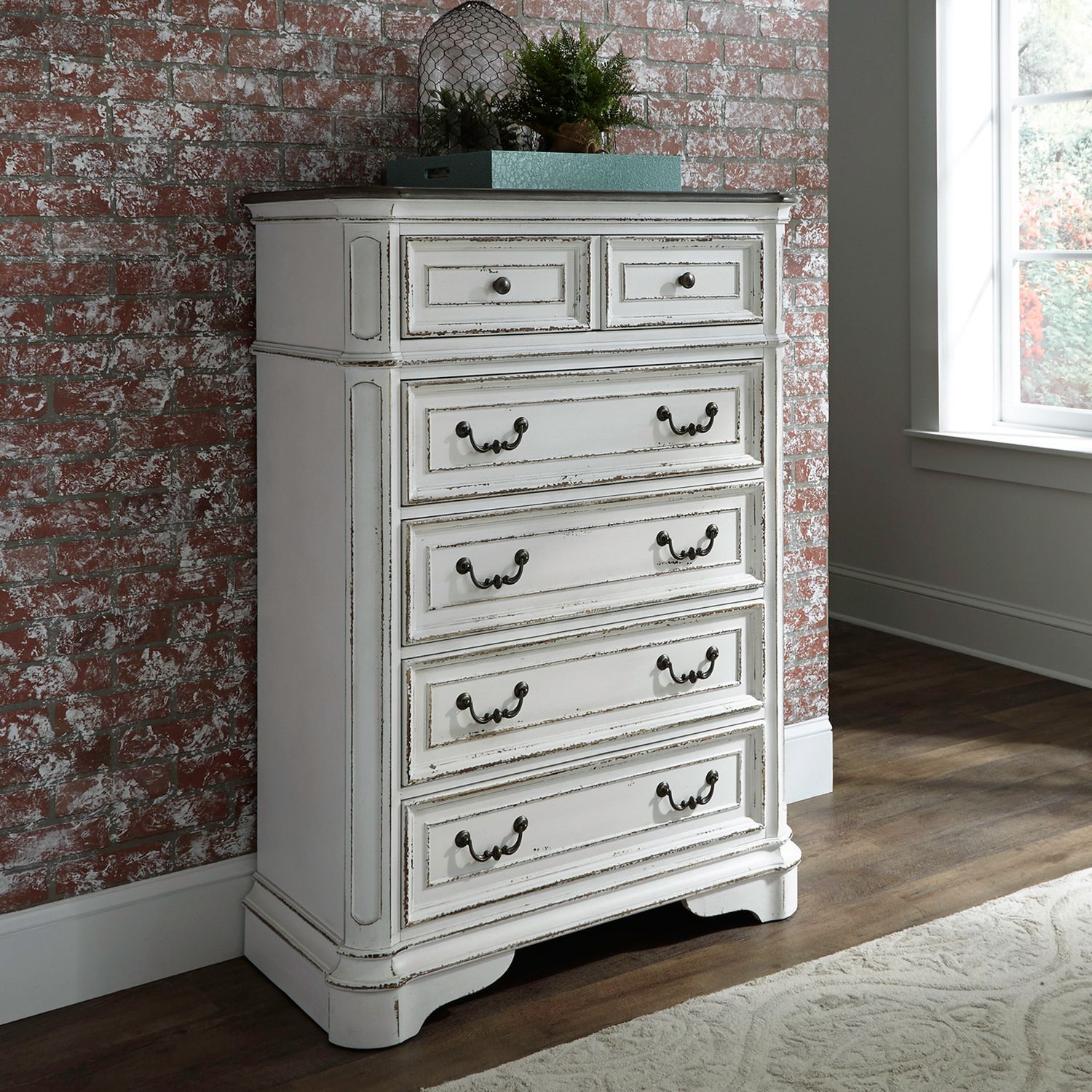 Magnolia Manor Antique White Upholstered Bedroom Set | Liberty