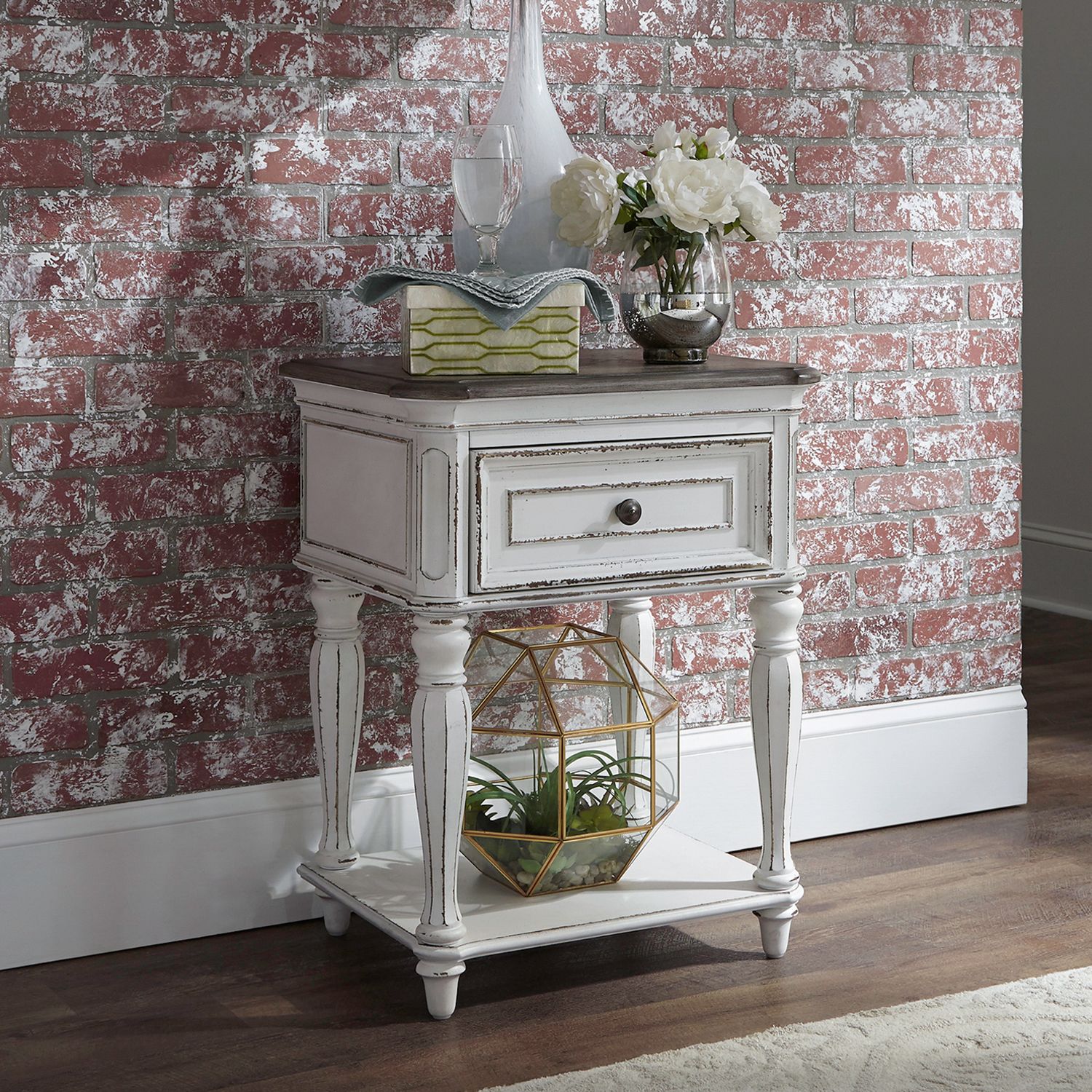 Magnolia Manor Antique White Upholstered Bedroom Set | Liberty