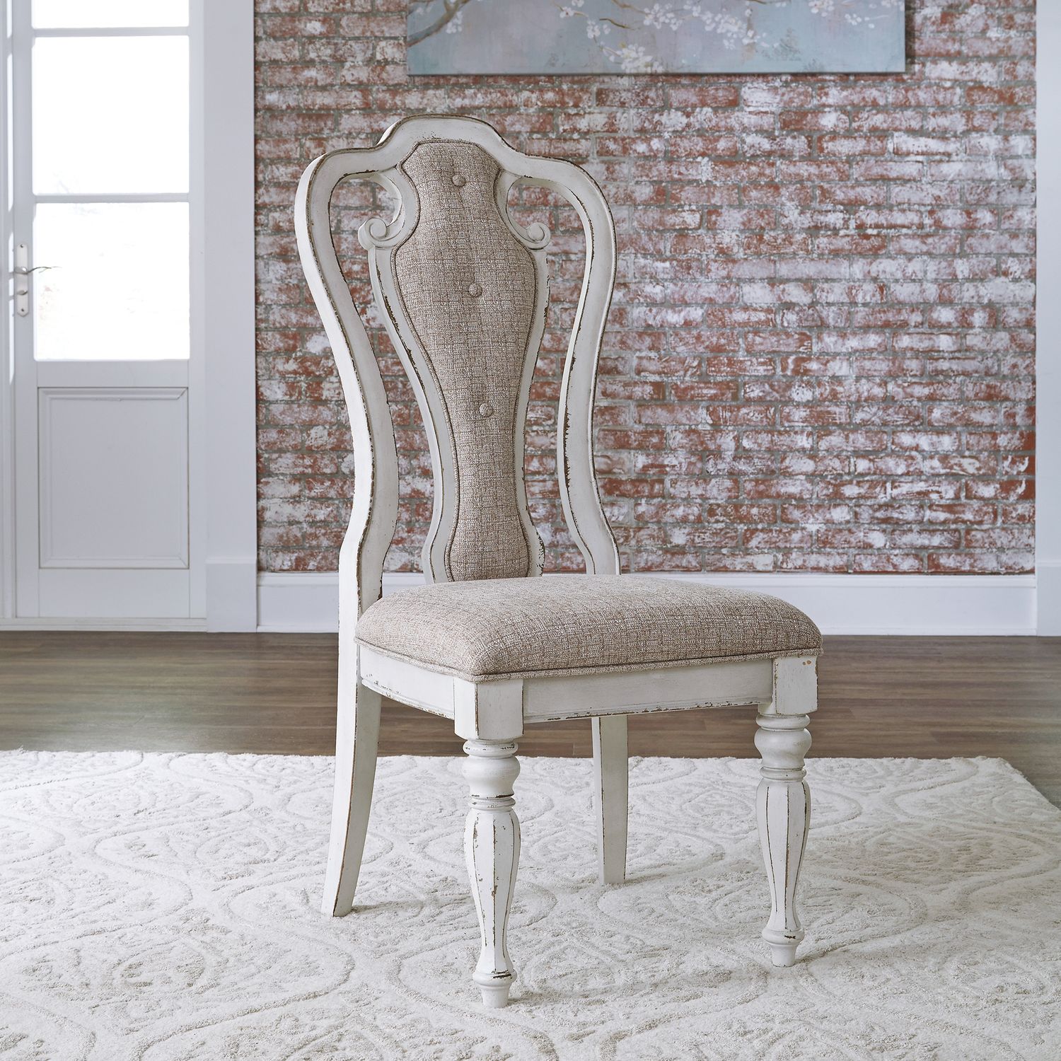 Magnolia Manor 90" Extendable Dining Set