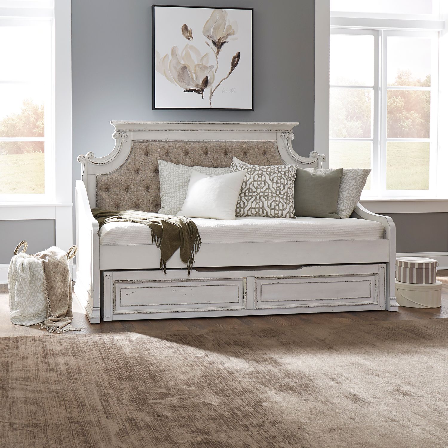 Magnolia Manor Tufted Chenille/Wood Twin Size Daybed w/Trundle
