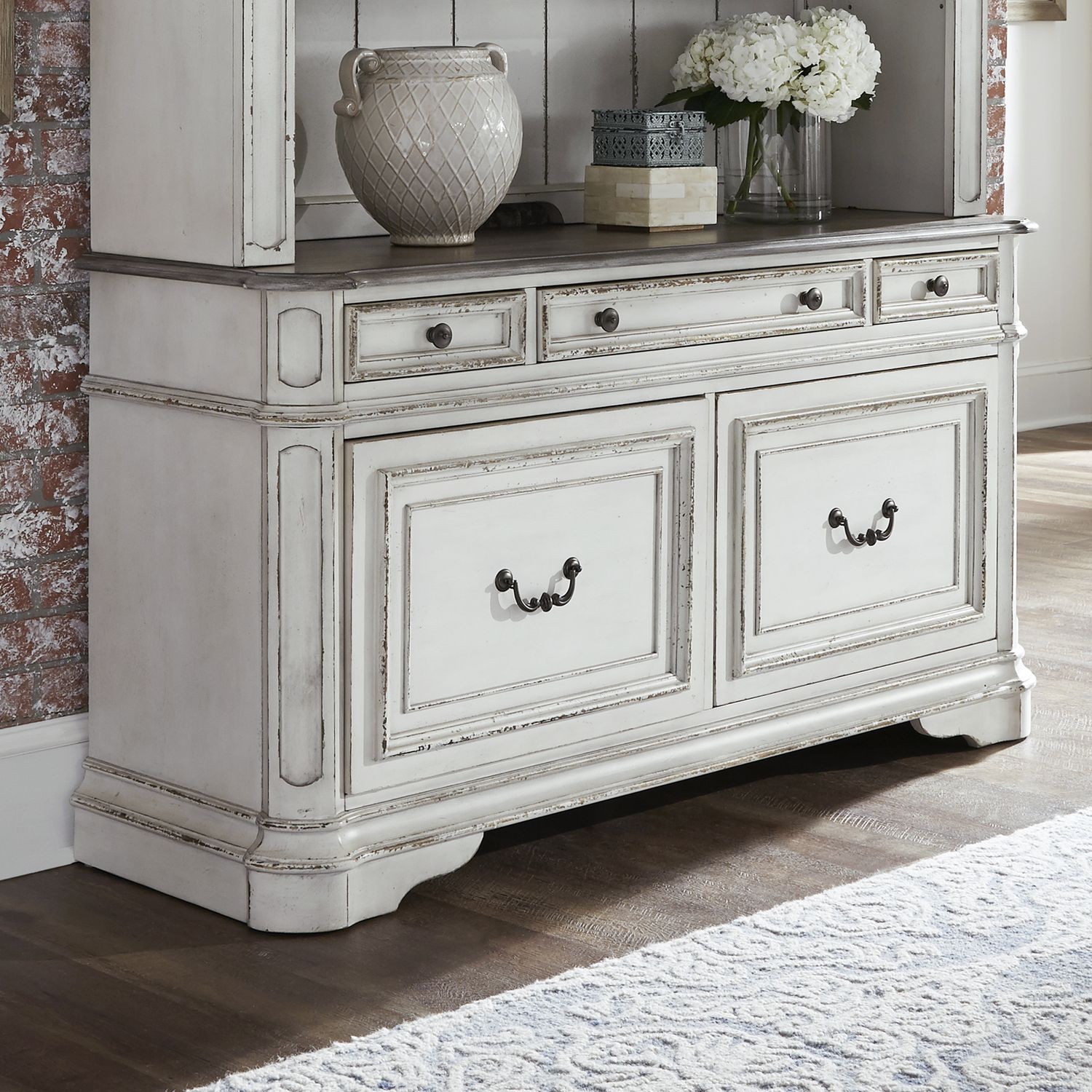 Magnolia Manor Wood Credenza w/5 Drawers