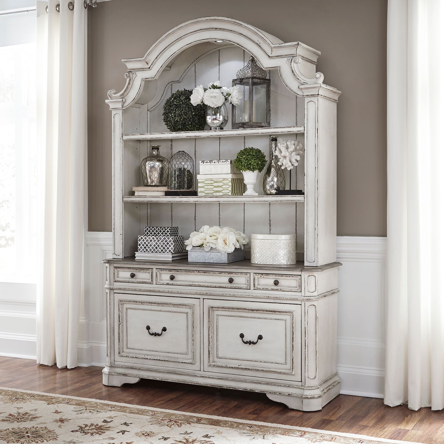 Magnolia Manor Wood Credenza & Hutch w/5 Drawers