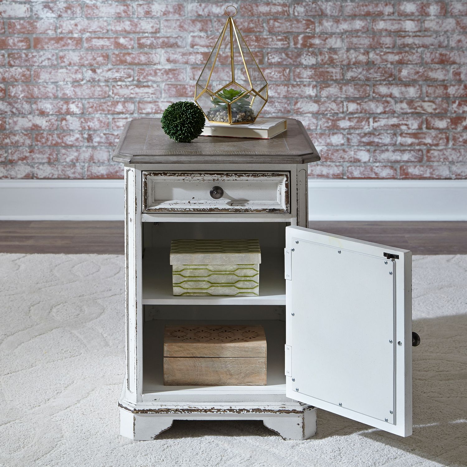 Magnolia Manor Antique White Cocktail Table Set | 3-Pc