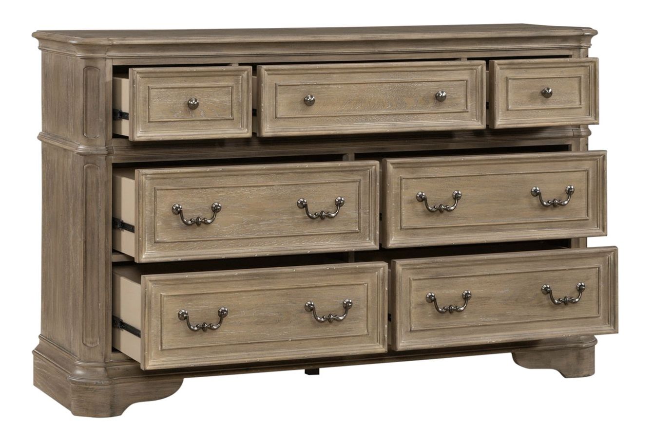 Magnolia Manor Wood Dresser w/7 Drawers