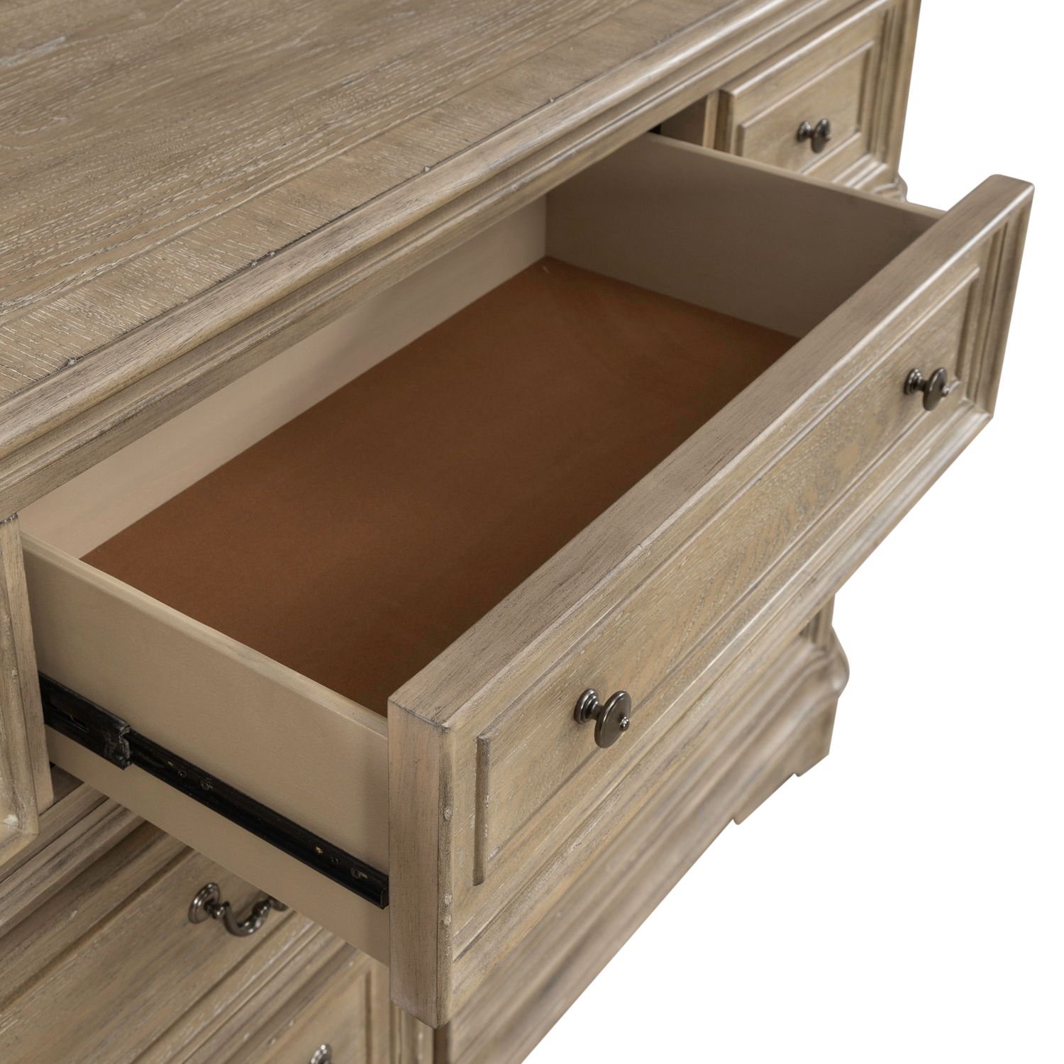 Magnolia Manor Wood Dresser w/7 Drawers