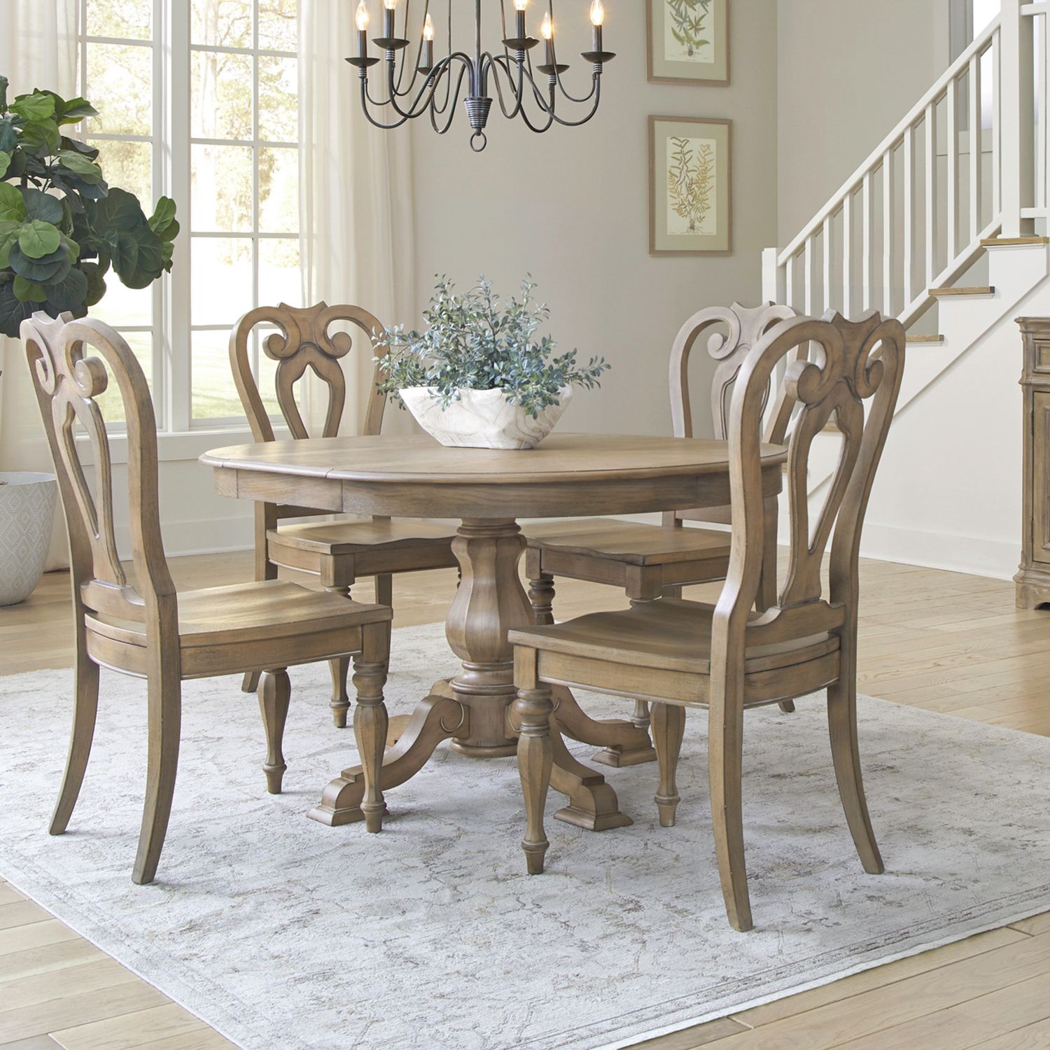 Magnolia Manor Oval Extendable Dining Set | Liberty Furniture