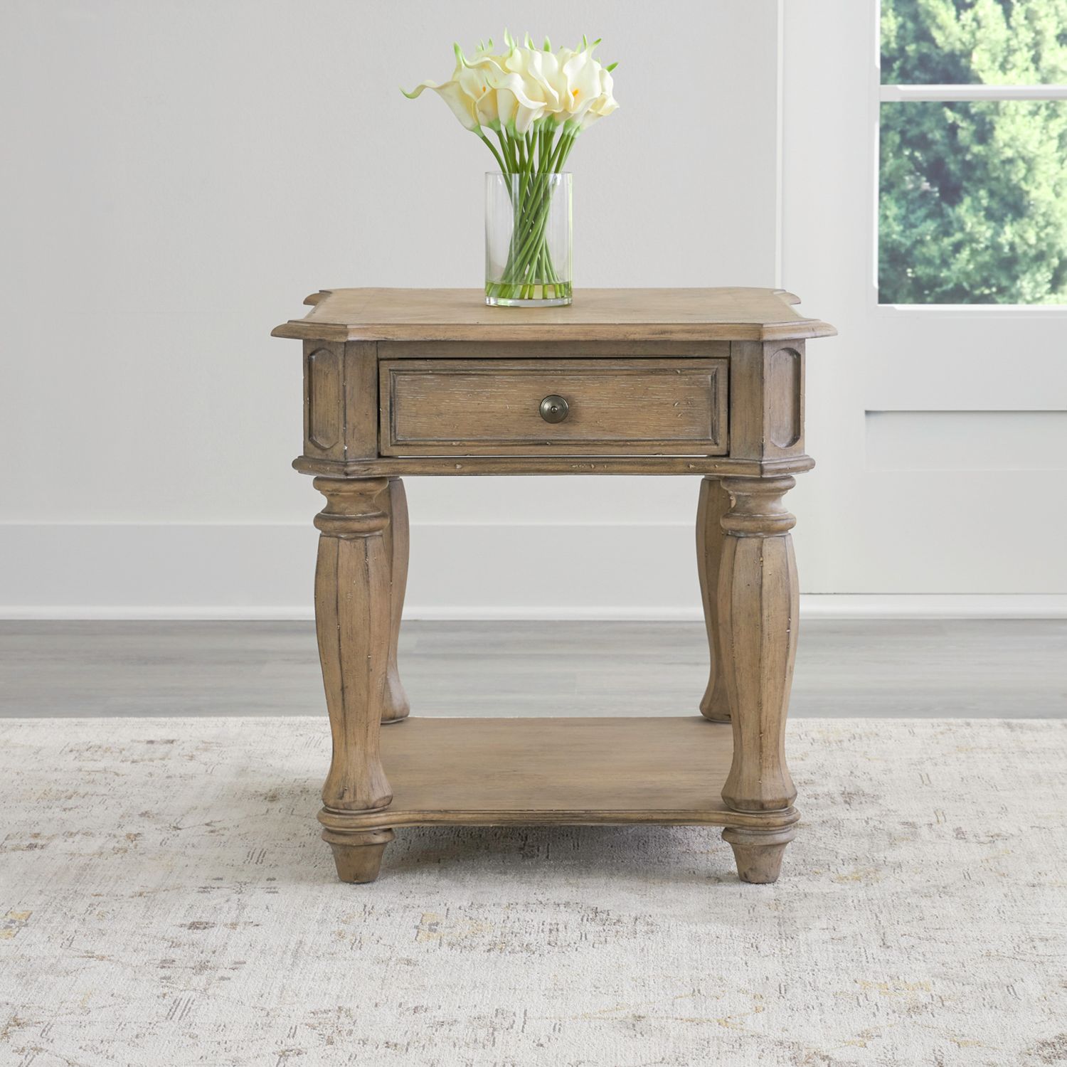 Magnolia Manor Rectangular Wood End Table w/Drawer