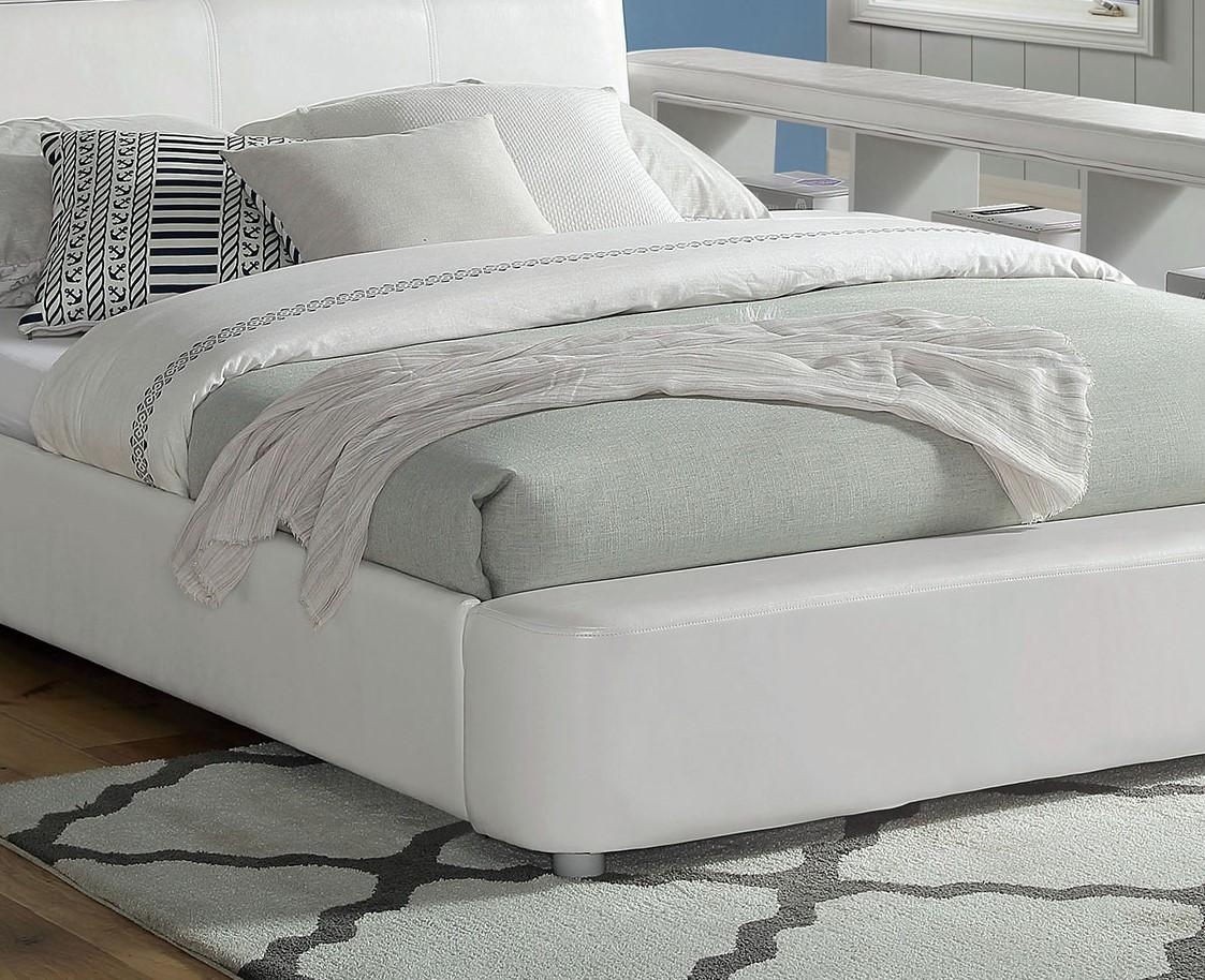 Vodice Leatherette/Wood Platform Bed