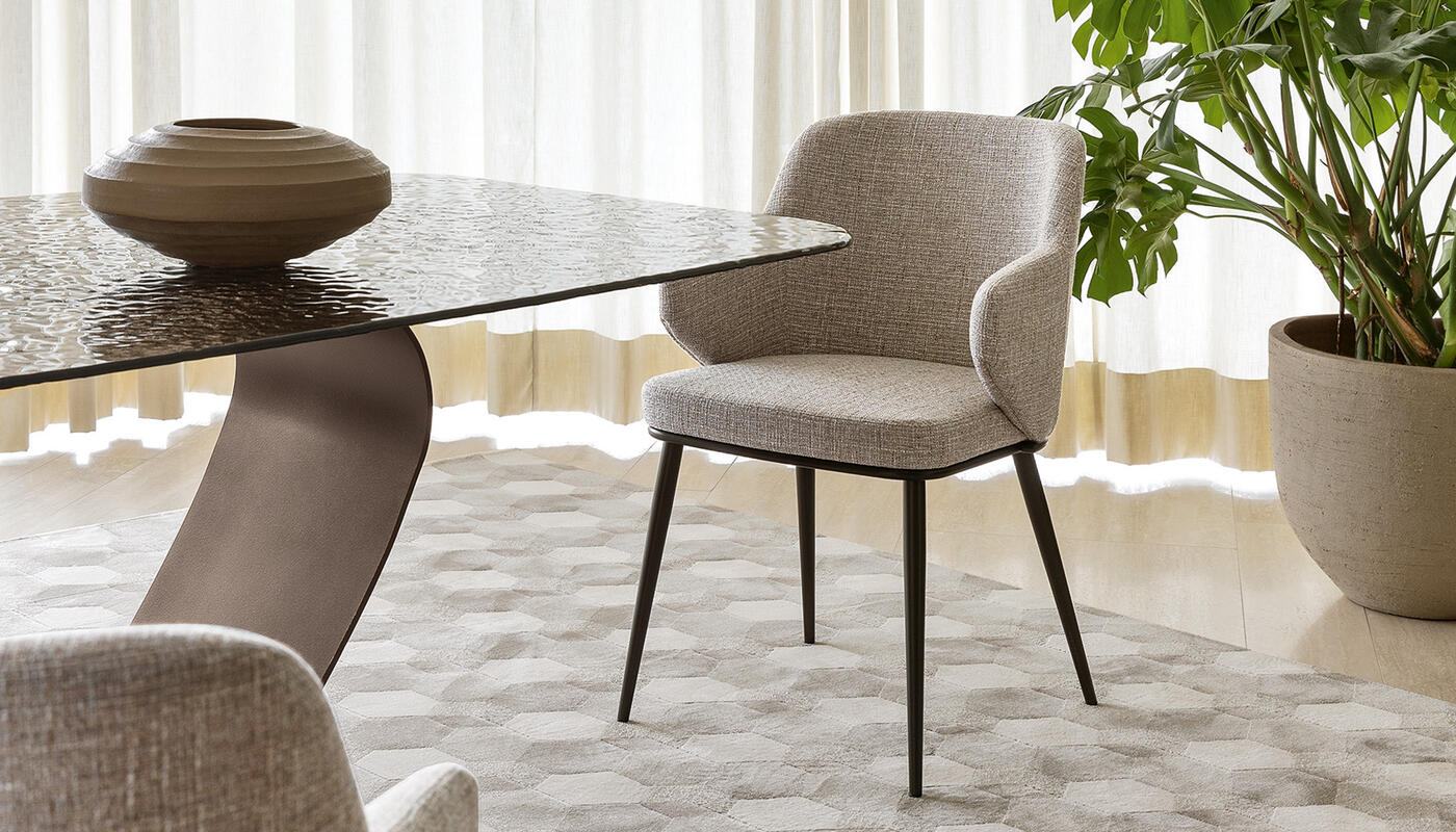 Foyer Fabric/Metal Customizable Upholstered Dining Armchair