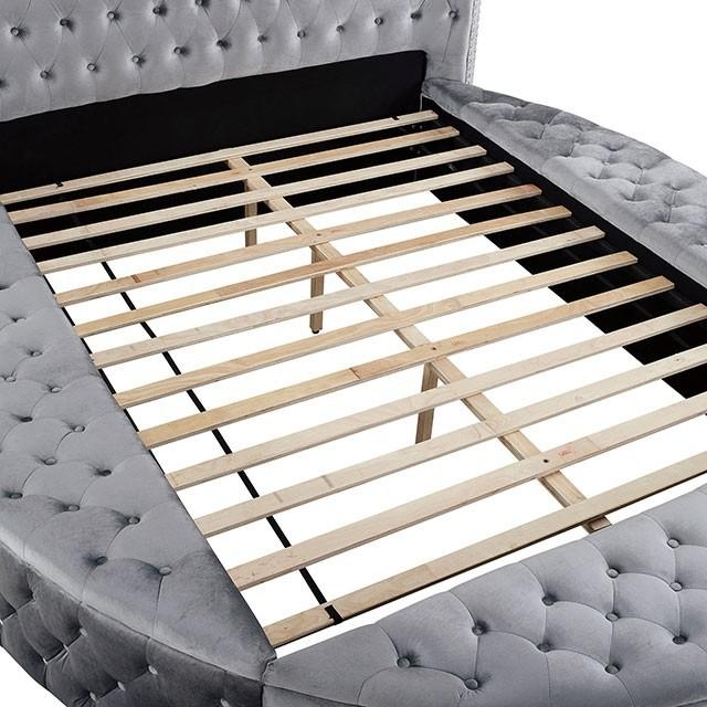 Delilah Fabric/Wood Tufted Storage Platform Bed