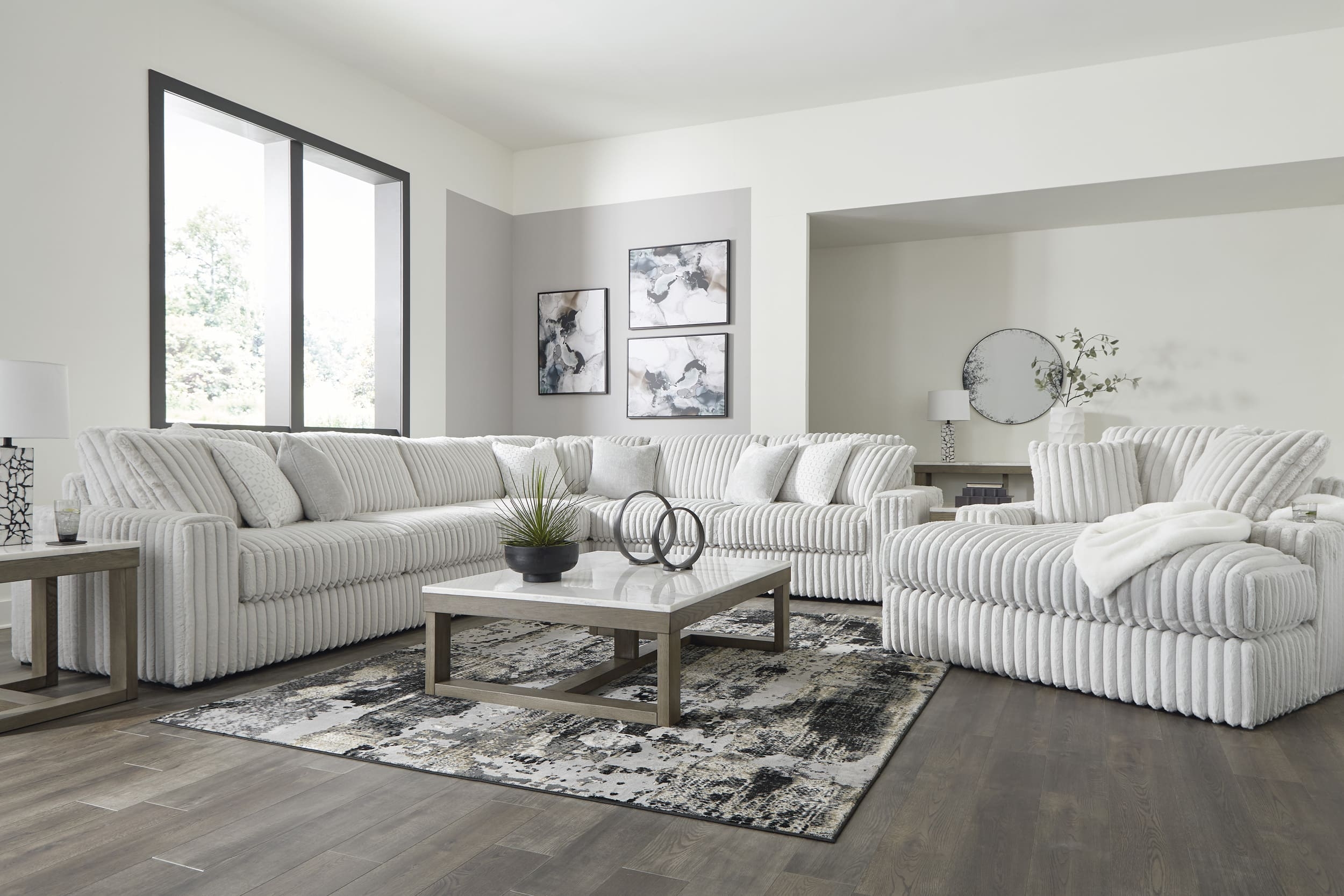 Stupendous Polyester Oversized Chaise