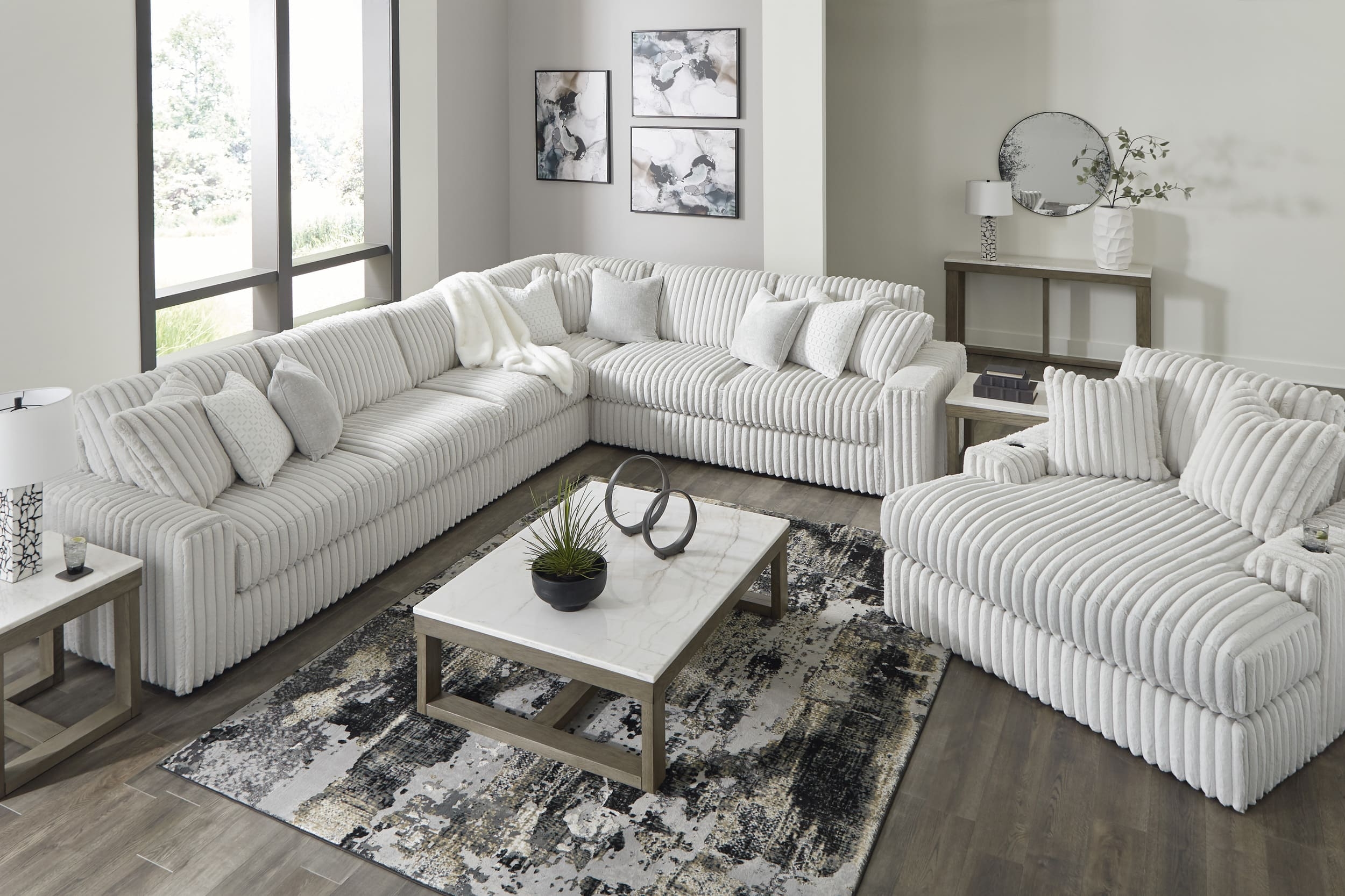 Stupendous Polyester Oversized Chaise