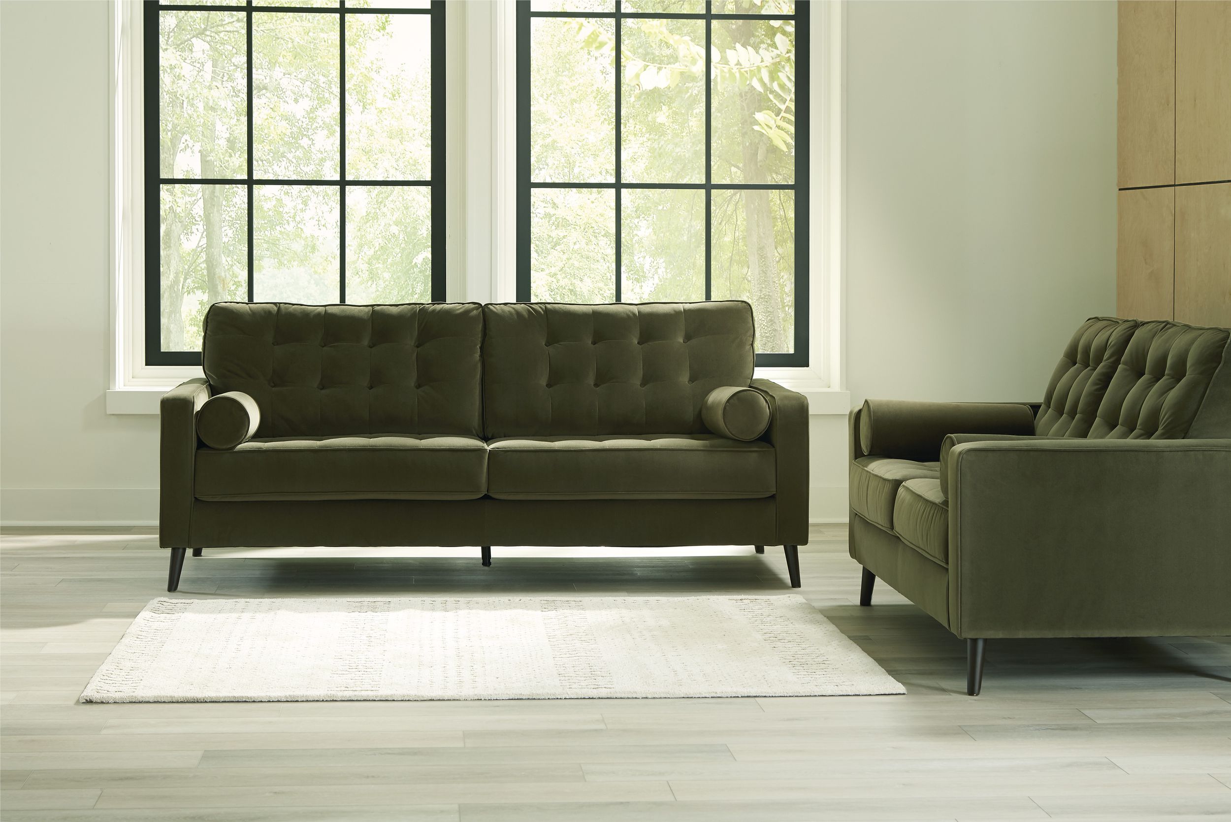 Reveon Lakes Polyester Living Room Set