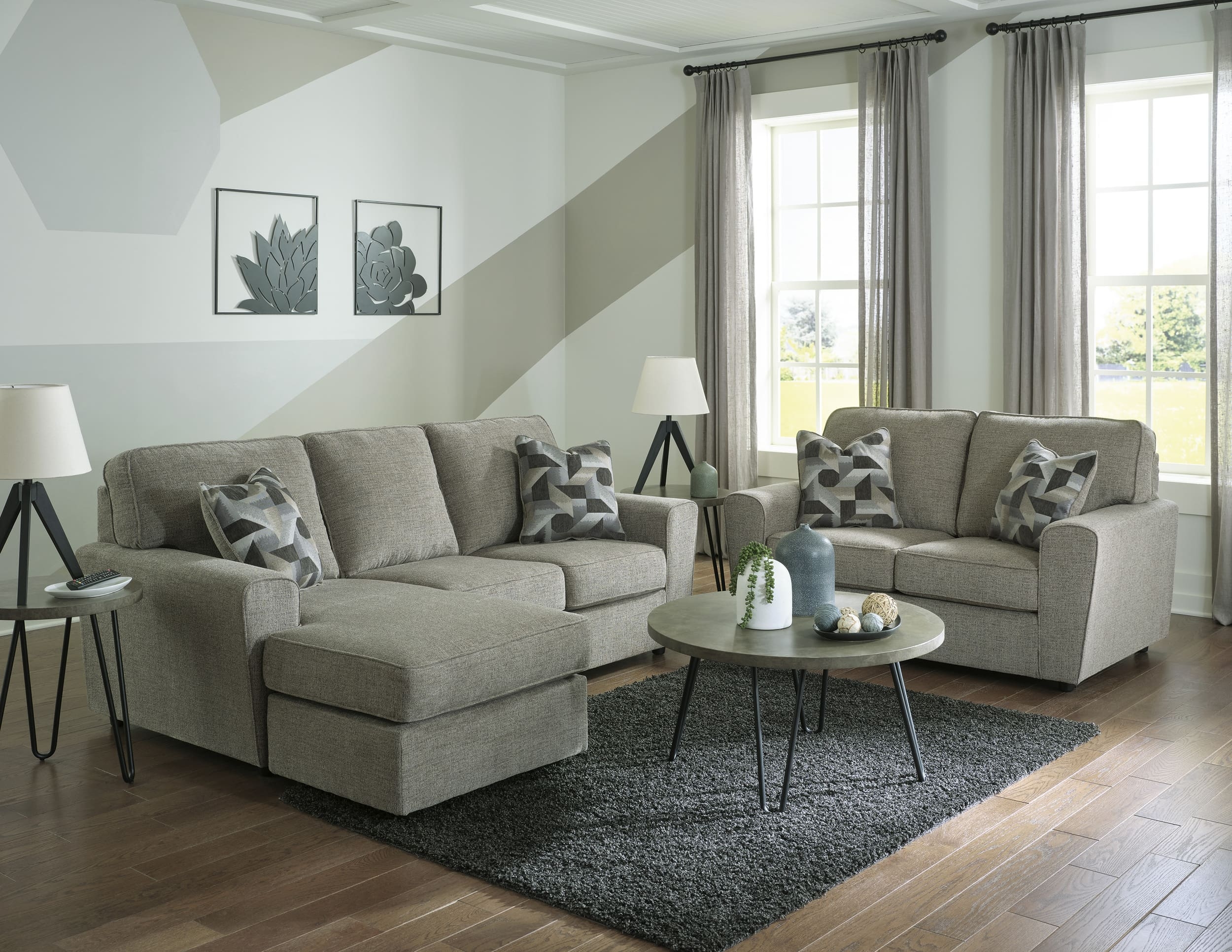 Cascilla Polyester Loveseat