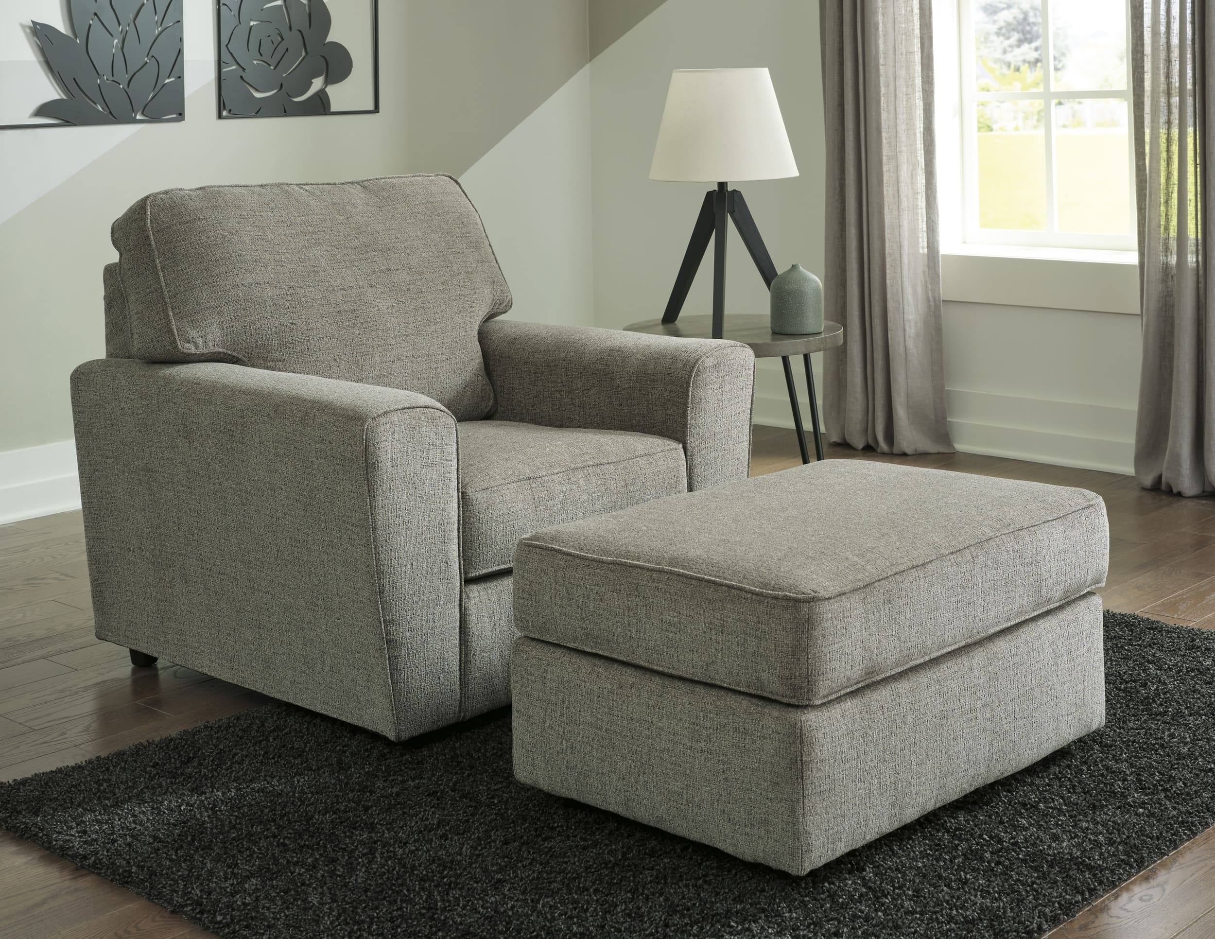 Cascilla Polyester Chair
