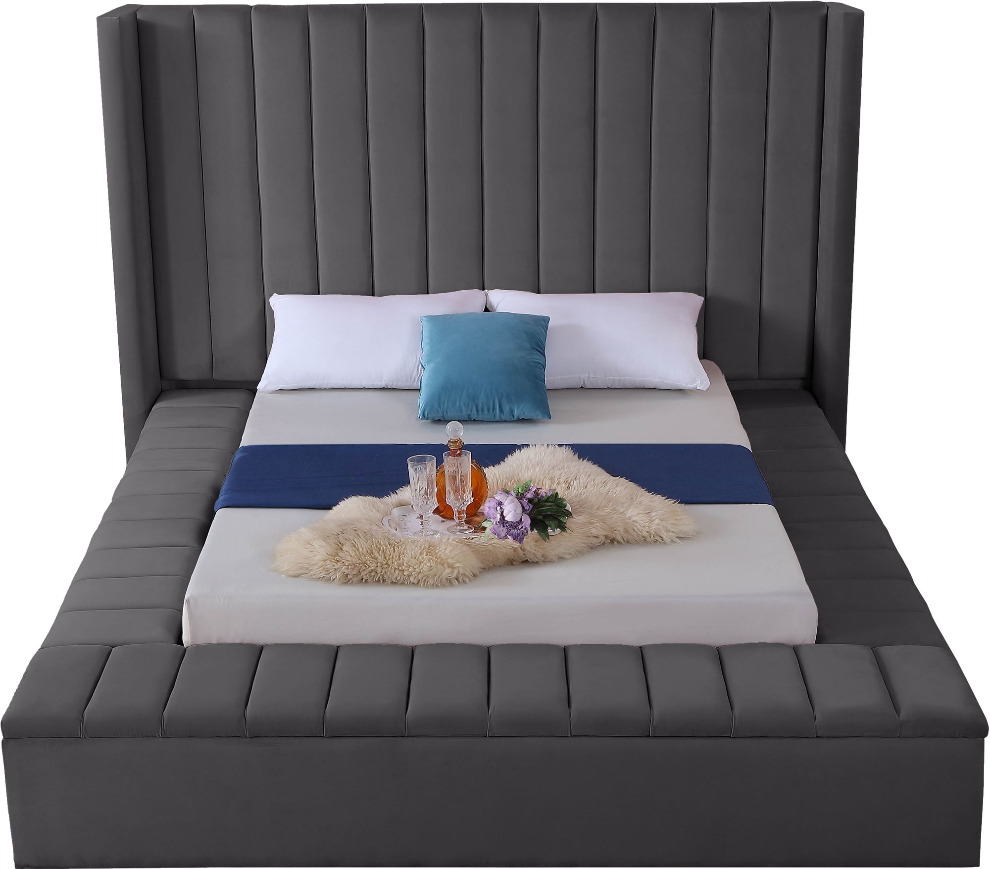 Kiki Velvet Full Size Bed