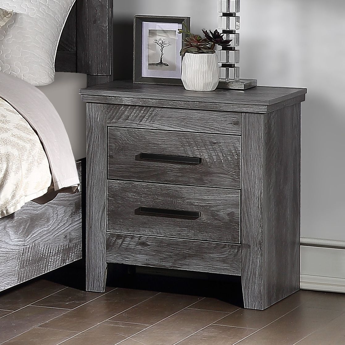 Vidalia Wood Nightstand w/2 Drawers