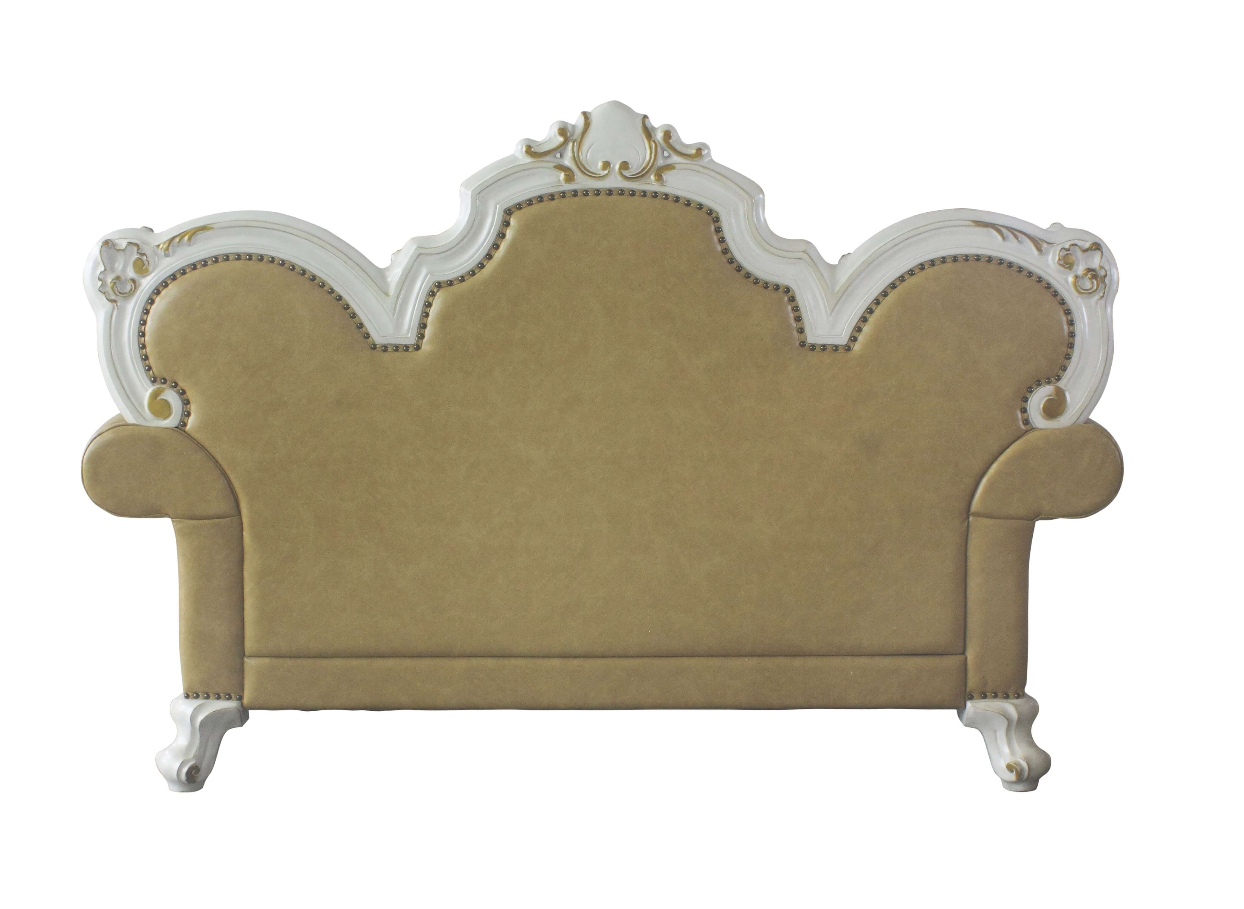Bowery Hill Traditional Sofa 