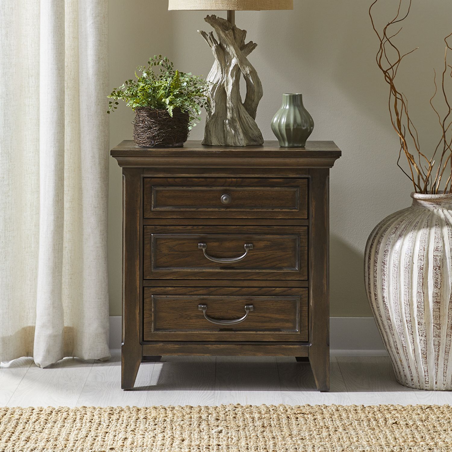 Paradise Valley Wood Panel Bedroom Set | Saddle Brown | Liberty