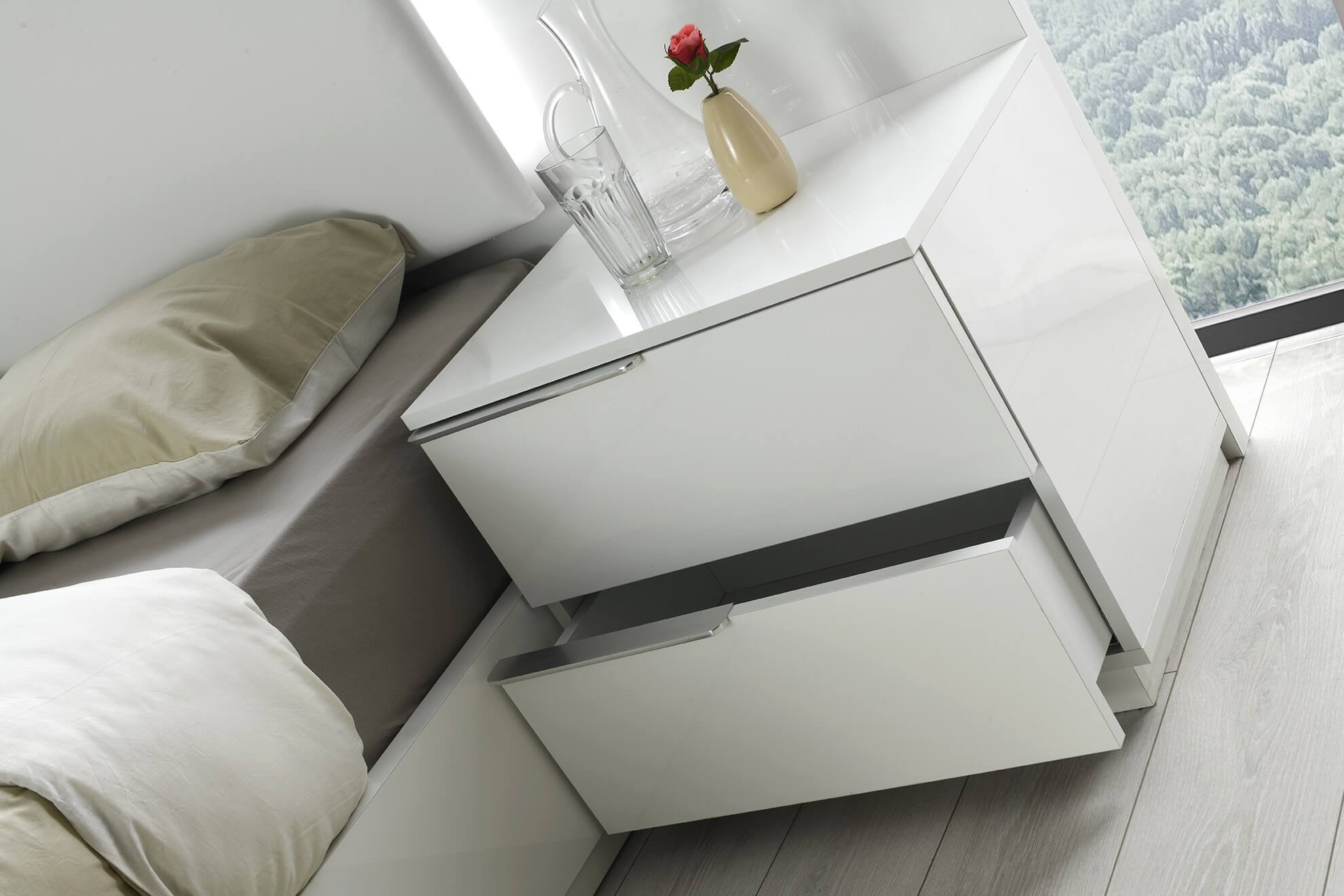Warsaw Glossy Left Nightstand