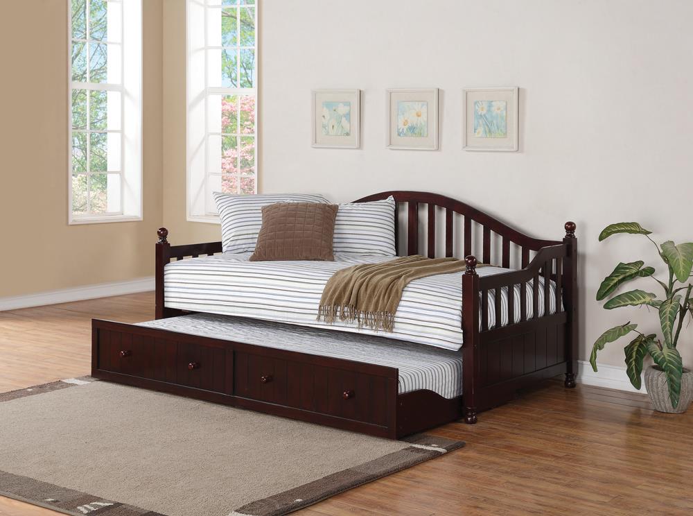 Dan Ryan Arched Back Twin Daybed With Trundle