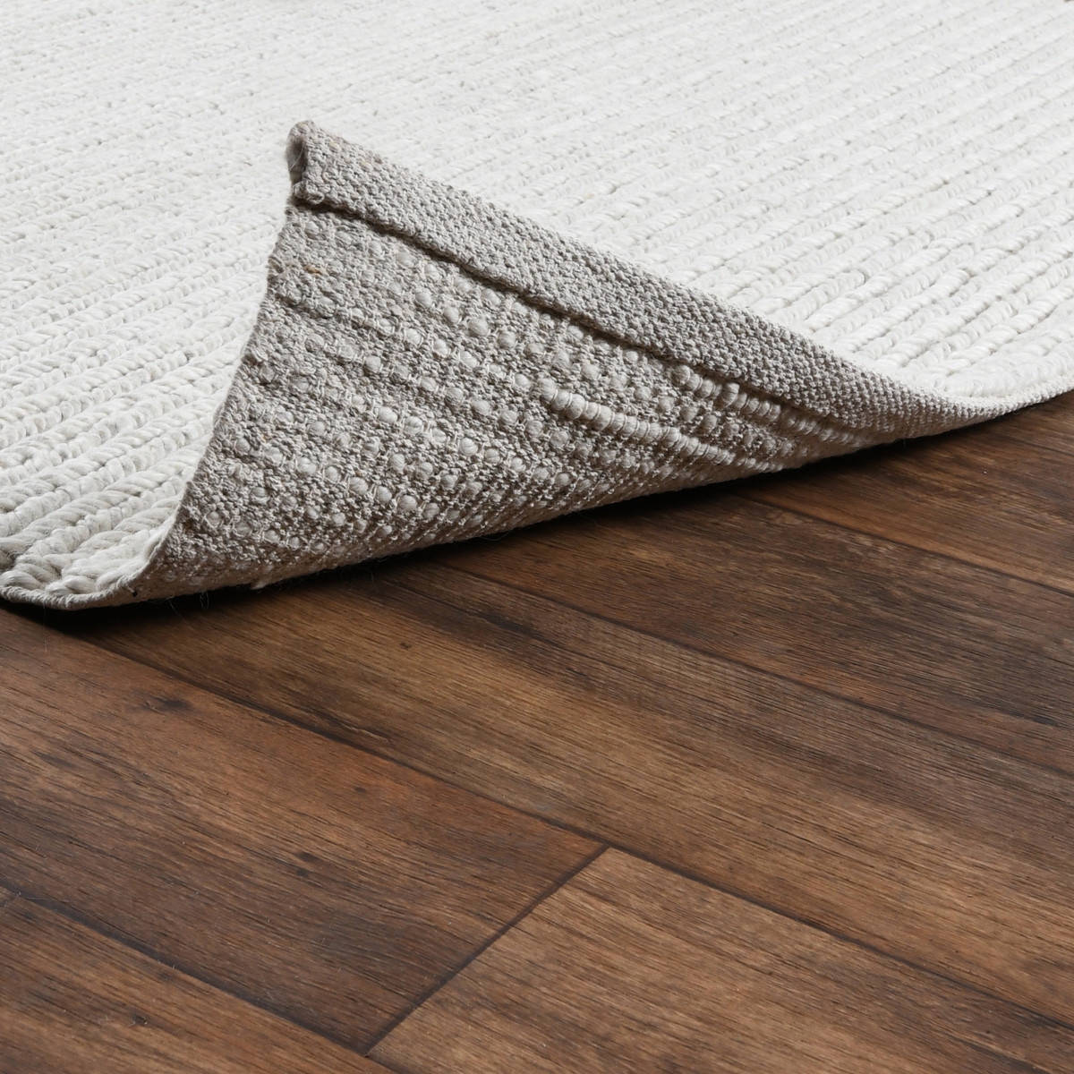 Dawson Wool/Polyester Handwoven 2' x 3' Rug