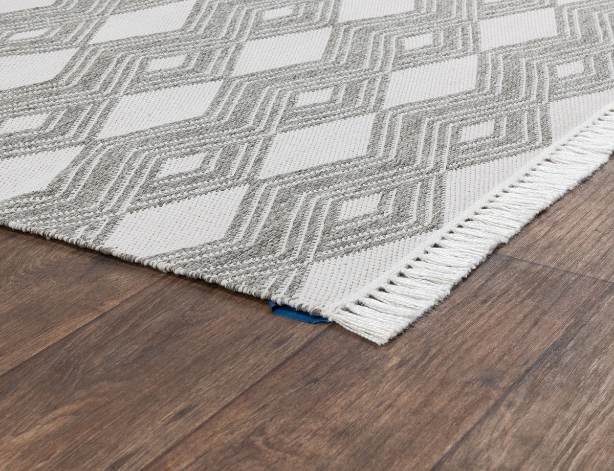 Banning Indoor/Outdoor Handwoven 8' x 10' Rug