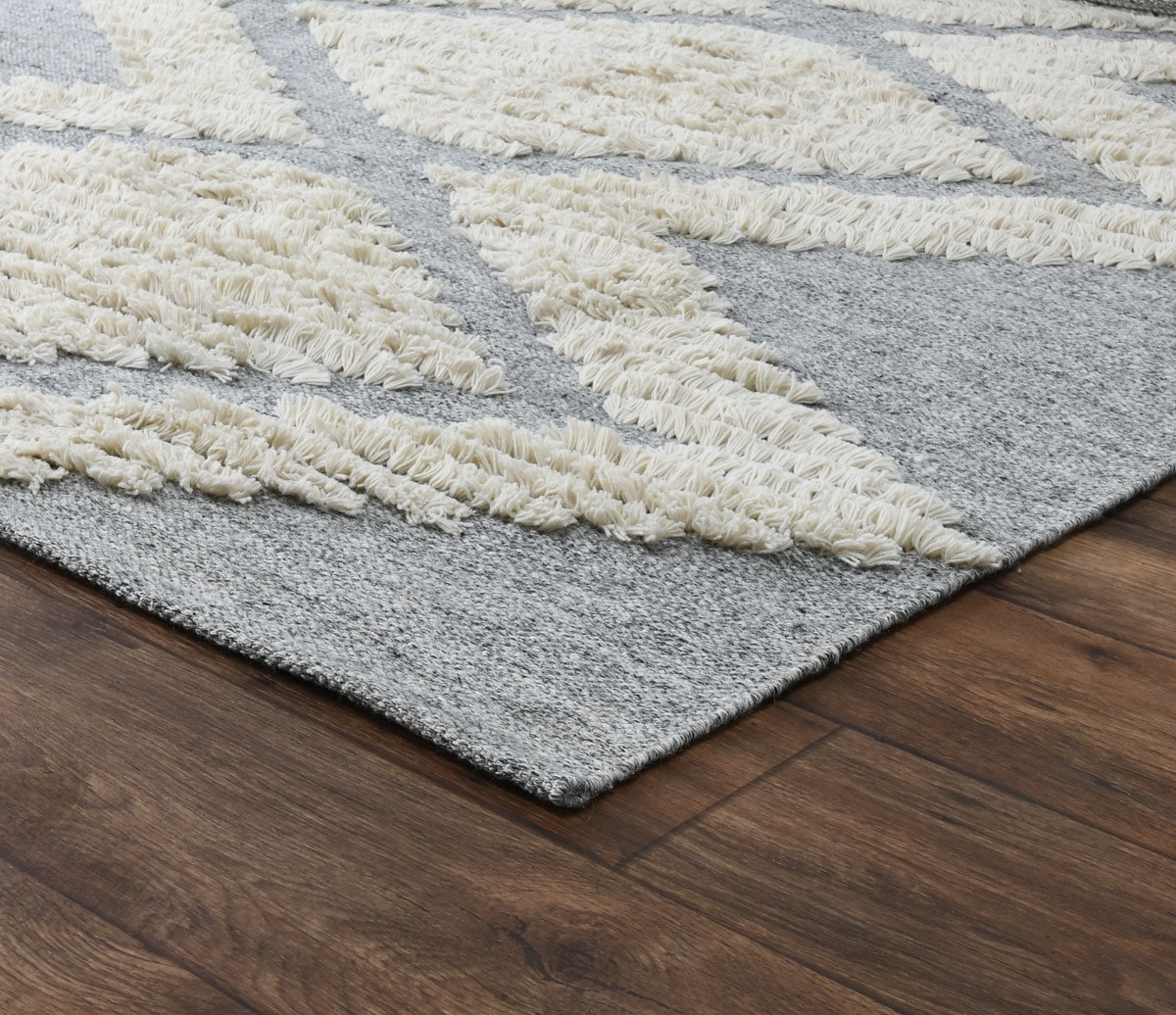 Avalon Indoor/Outdoor Handwoven 5' x 8' Rug