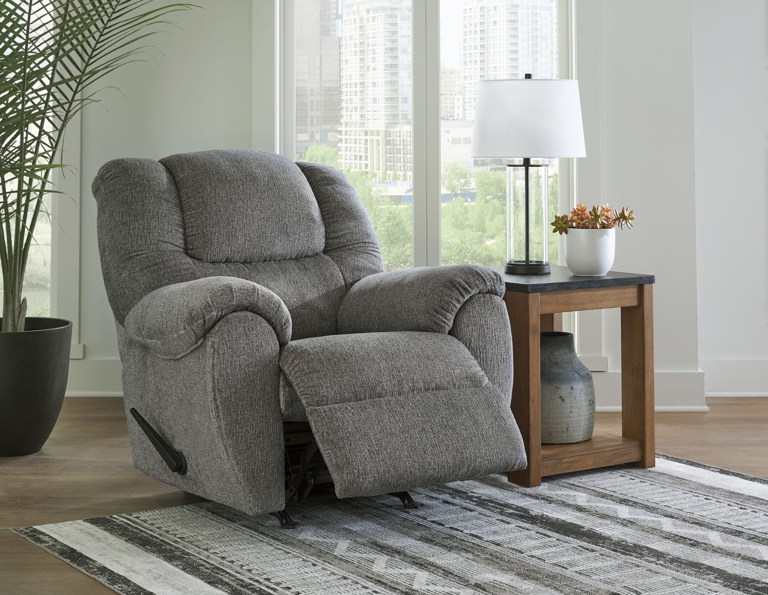 Bindura Polyester Chair